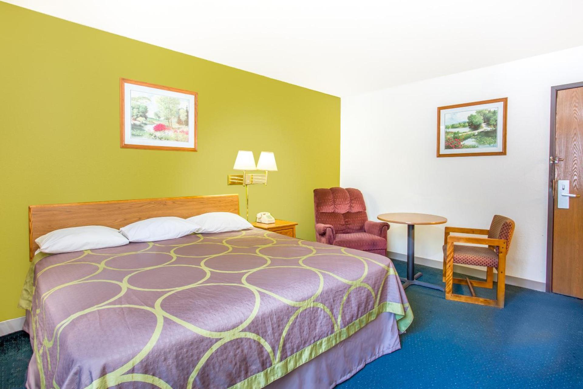 Super 8 by Wyndham Richmond/Broad Street photo 25