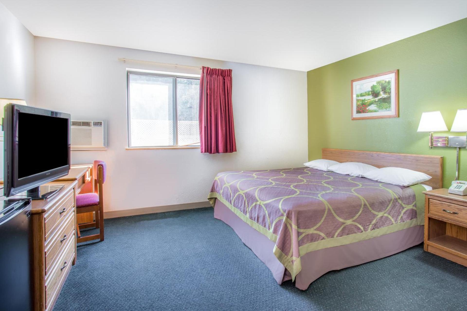 Super 8 by Wyndham Richmond/Broad Street photo 23