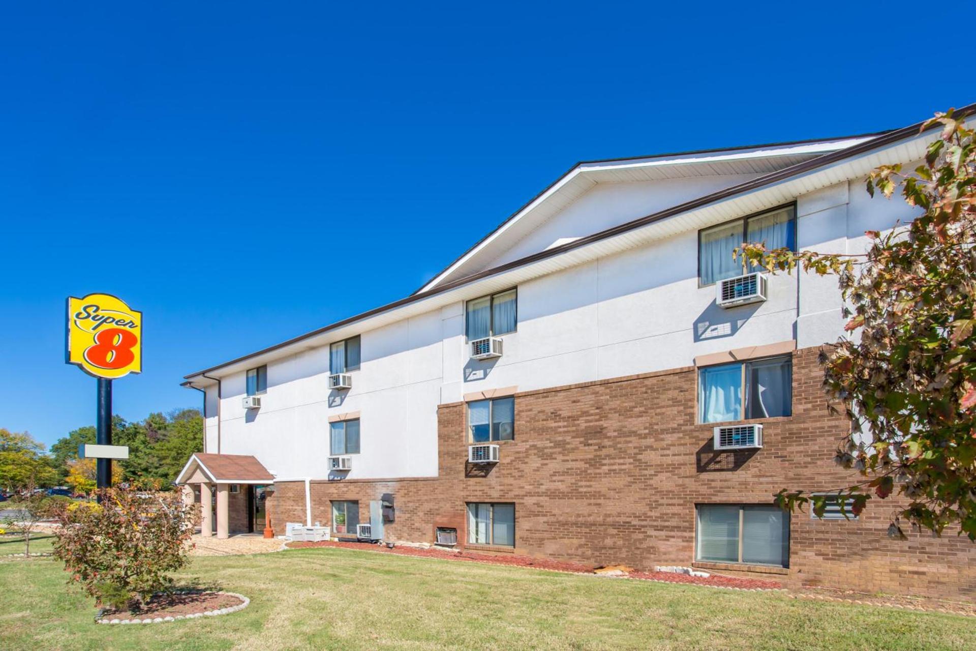 Super 8 by Wyndham Richmond/Broad Street photo 20