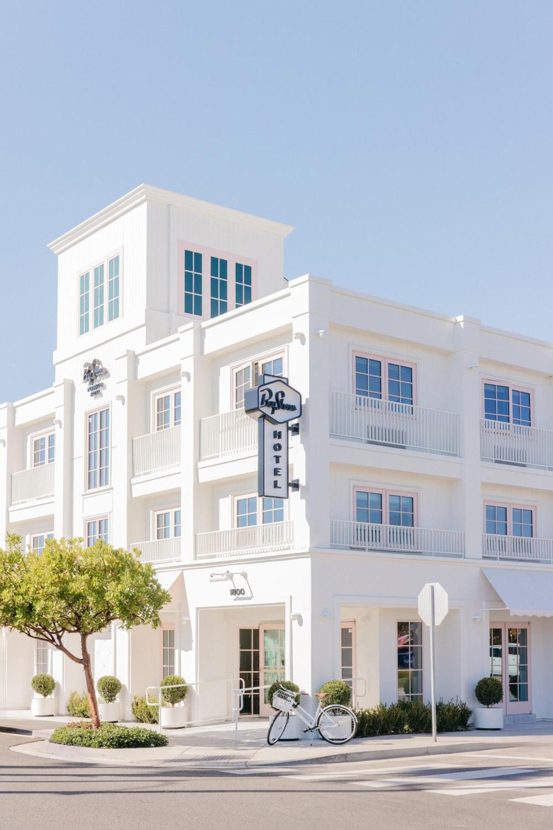 Bay Shores Peninsula Hotel photo 1
