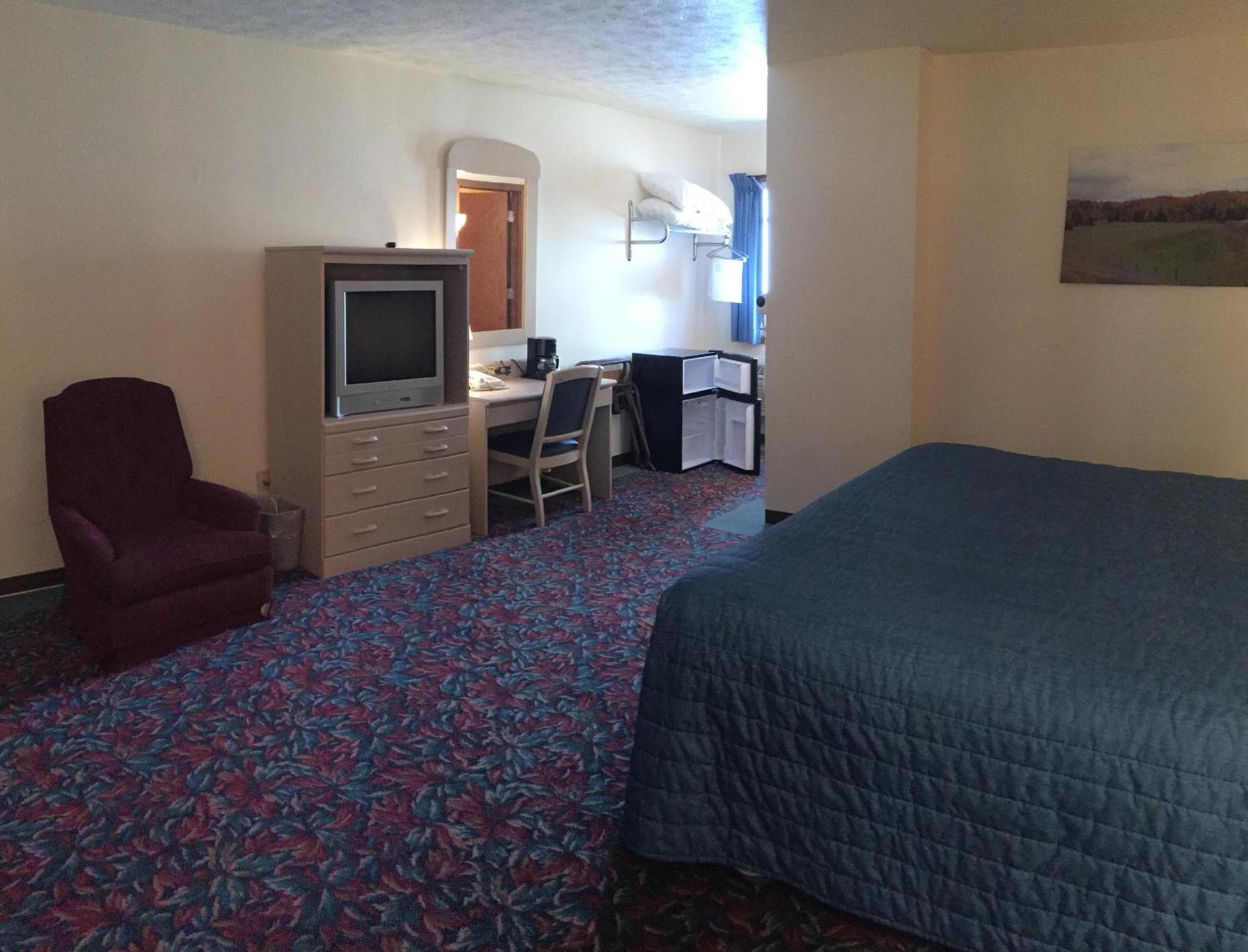 Cedar Motor Inn photo 22