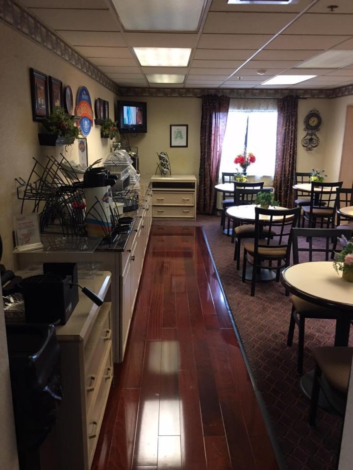 Baymont by Wyndham Paducah photo 11