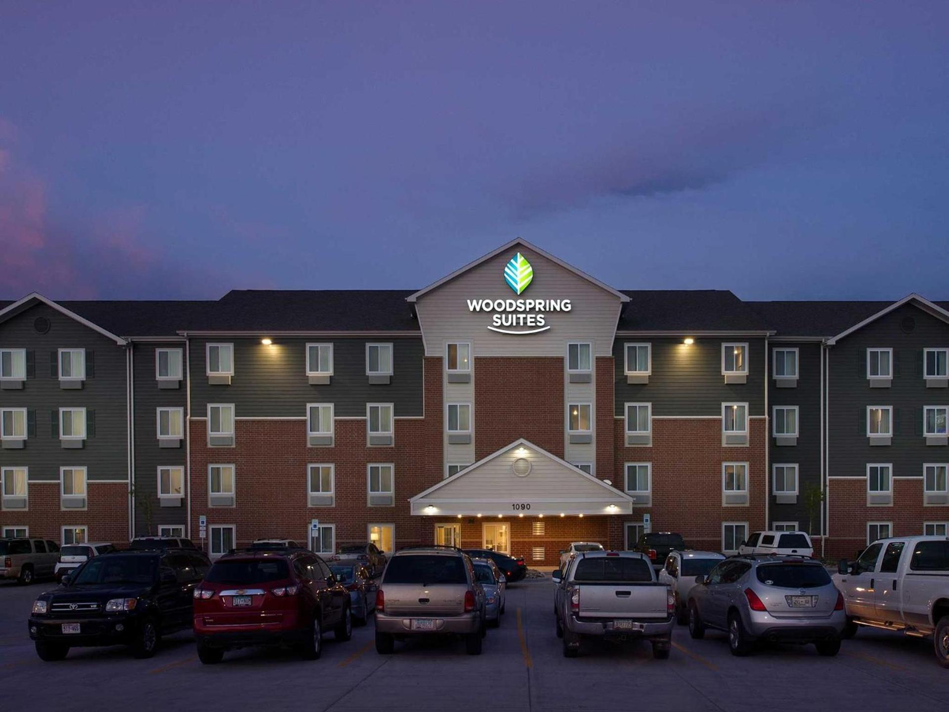 WoodSpring Suites Fargo North Near NDSU photo 12