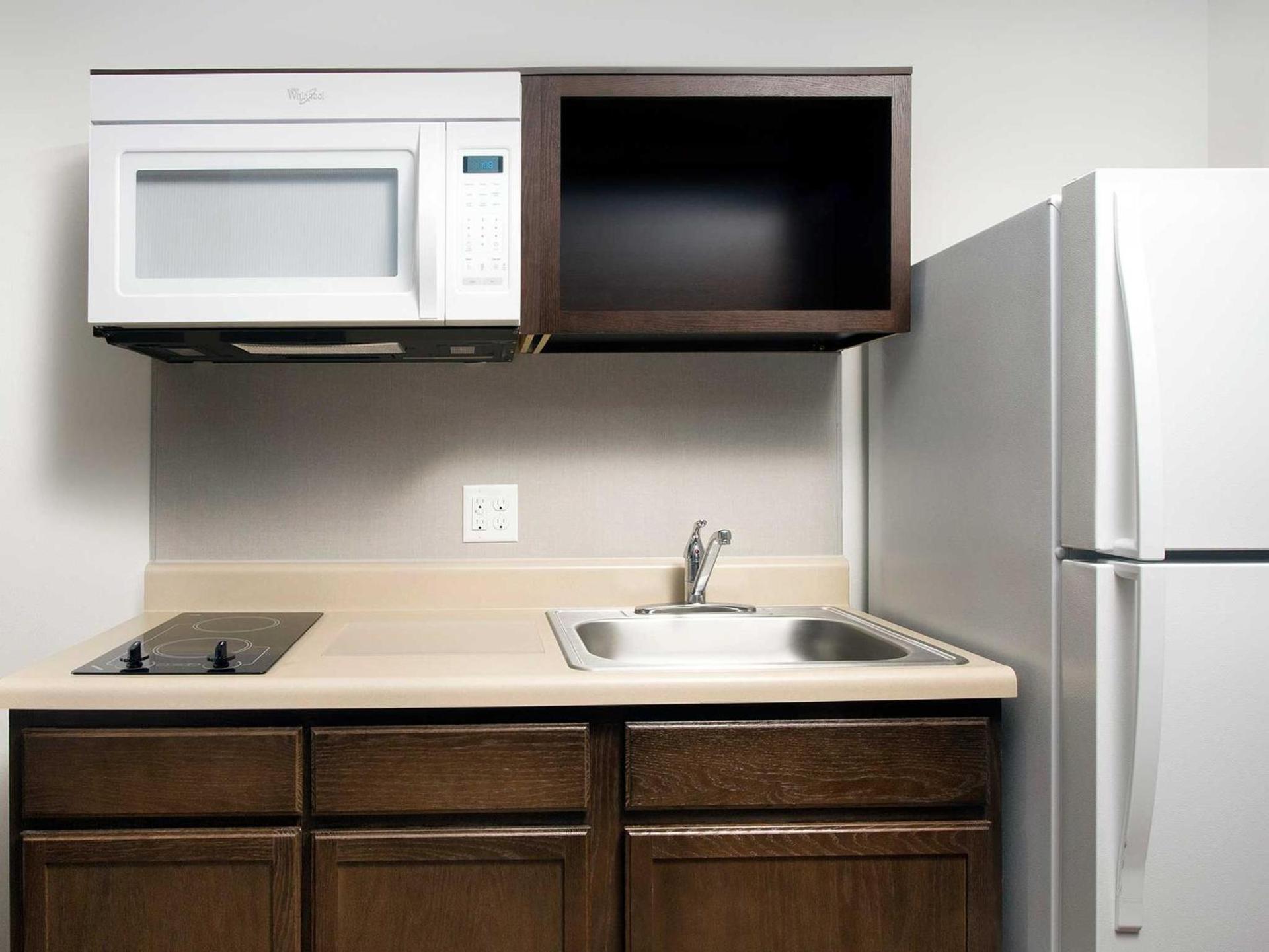 WoodSpring Suites Fargo North Near NDSU photo 5