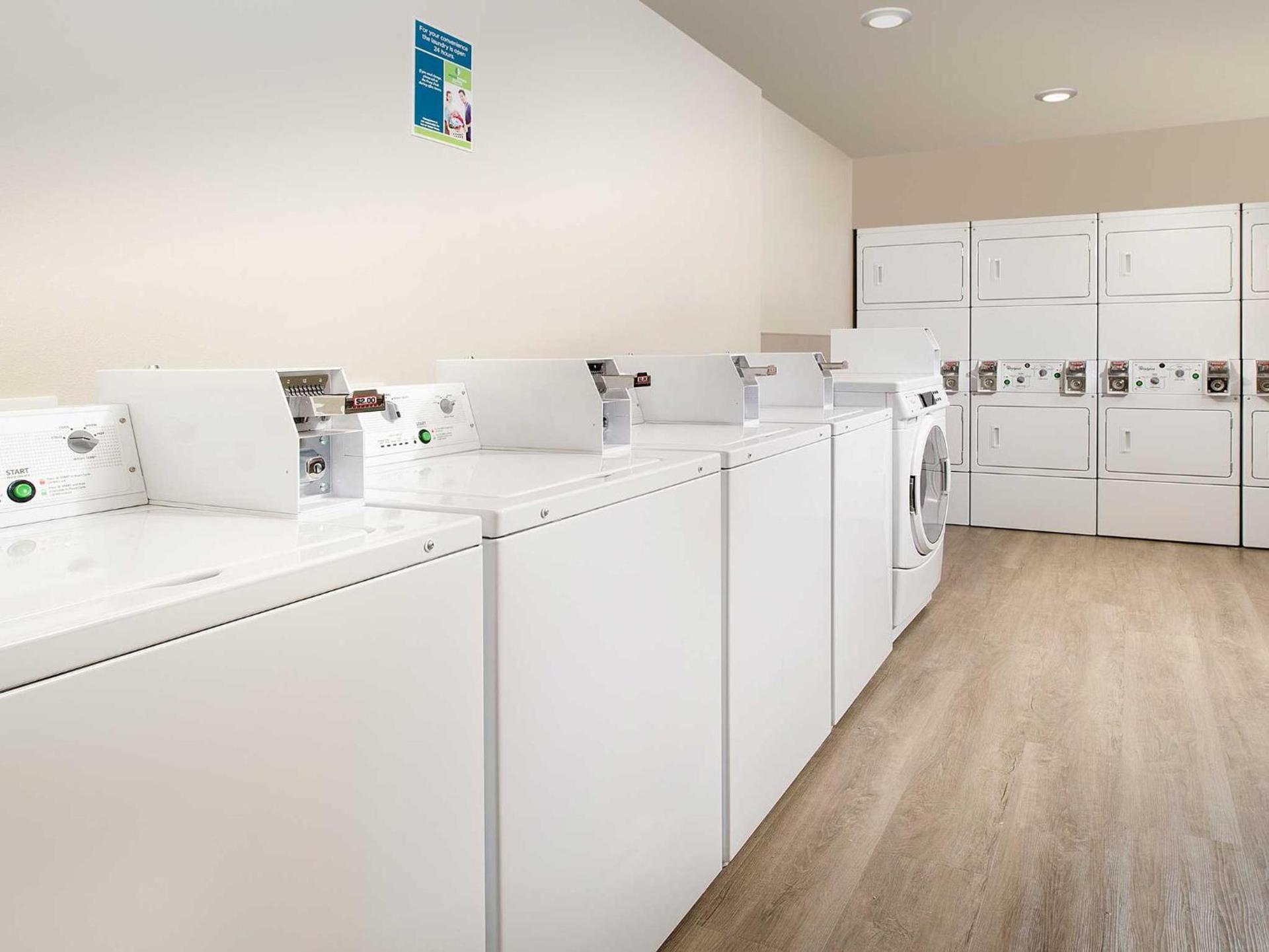 WoodSpring Suites Fargo North Near NDSU photo 16