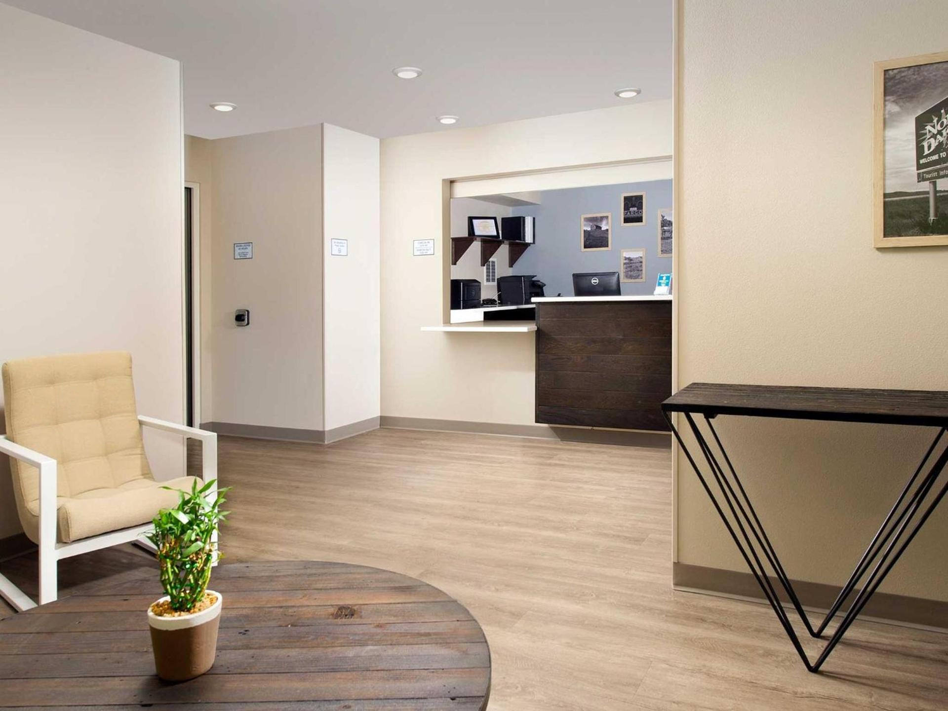 WoodSpring Suites Fargo North Near NDSU photo 14