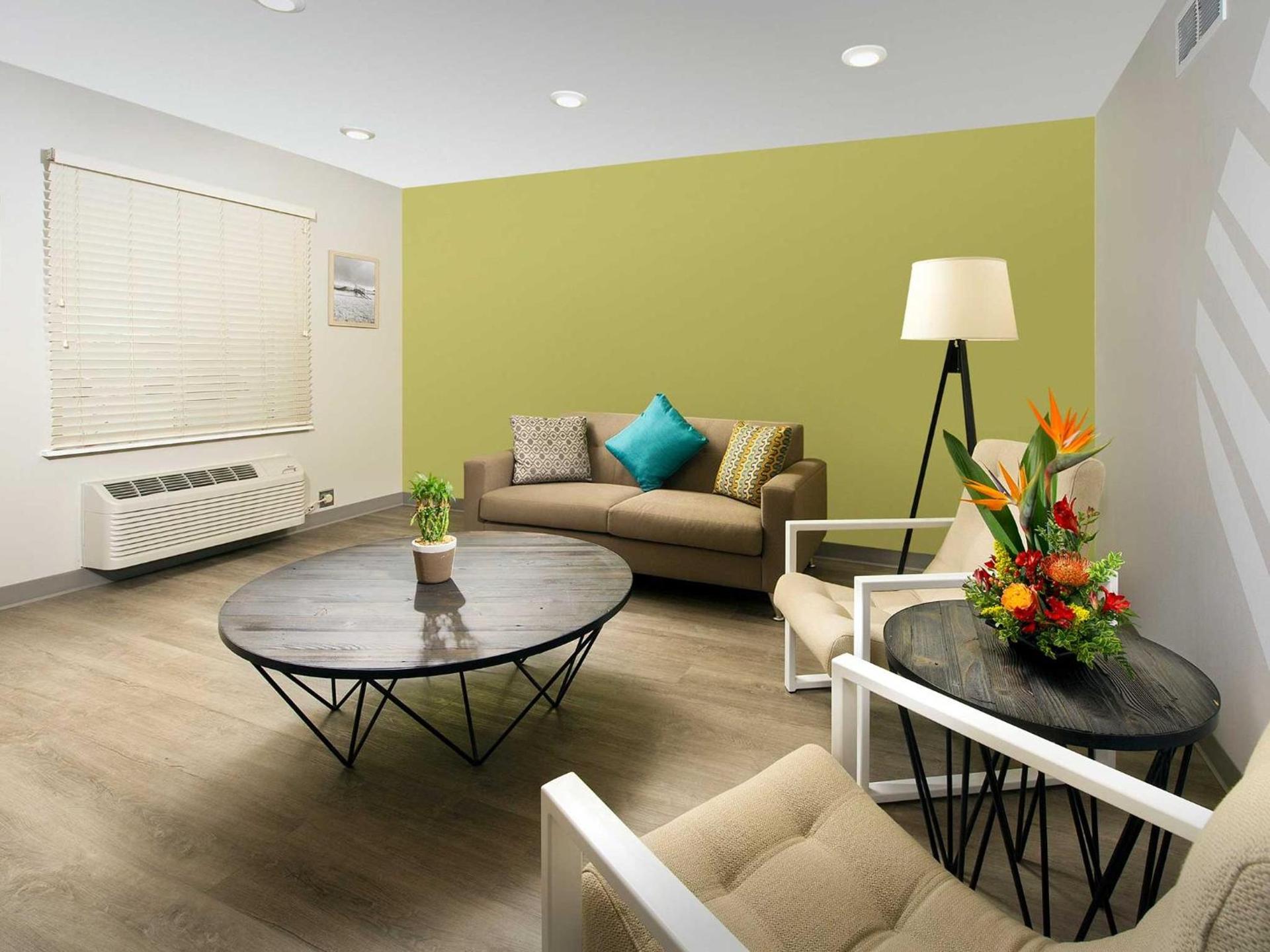 WoodSpring Suites Fargo North Near NDSU photo 15