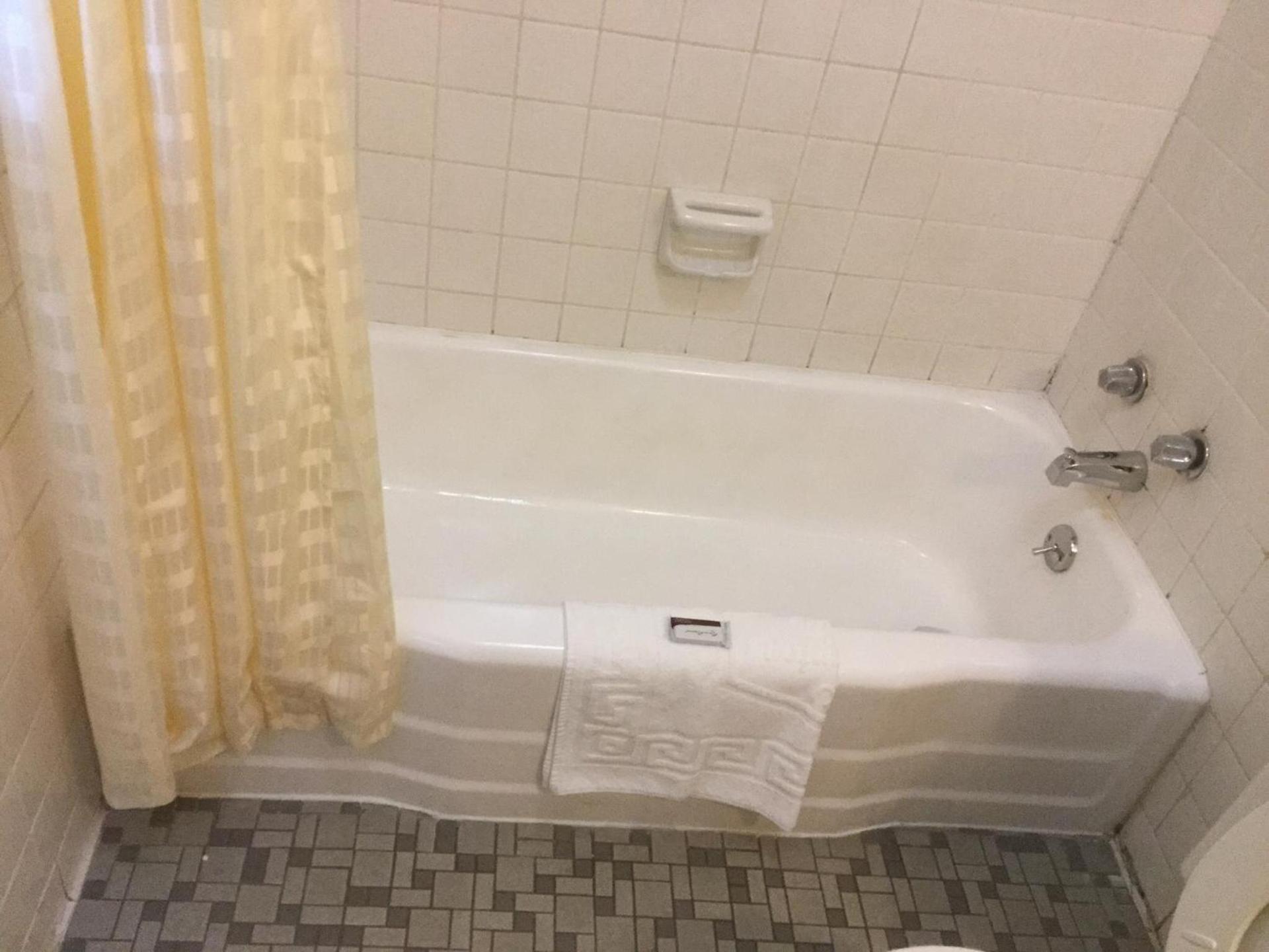 Budget inn photo 5