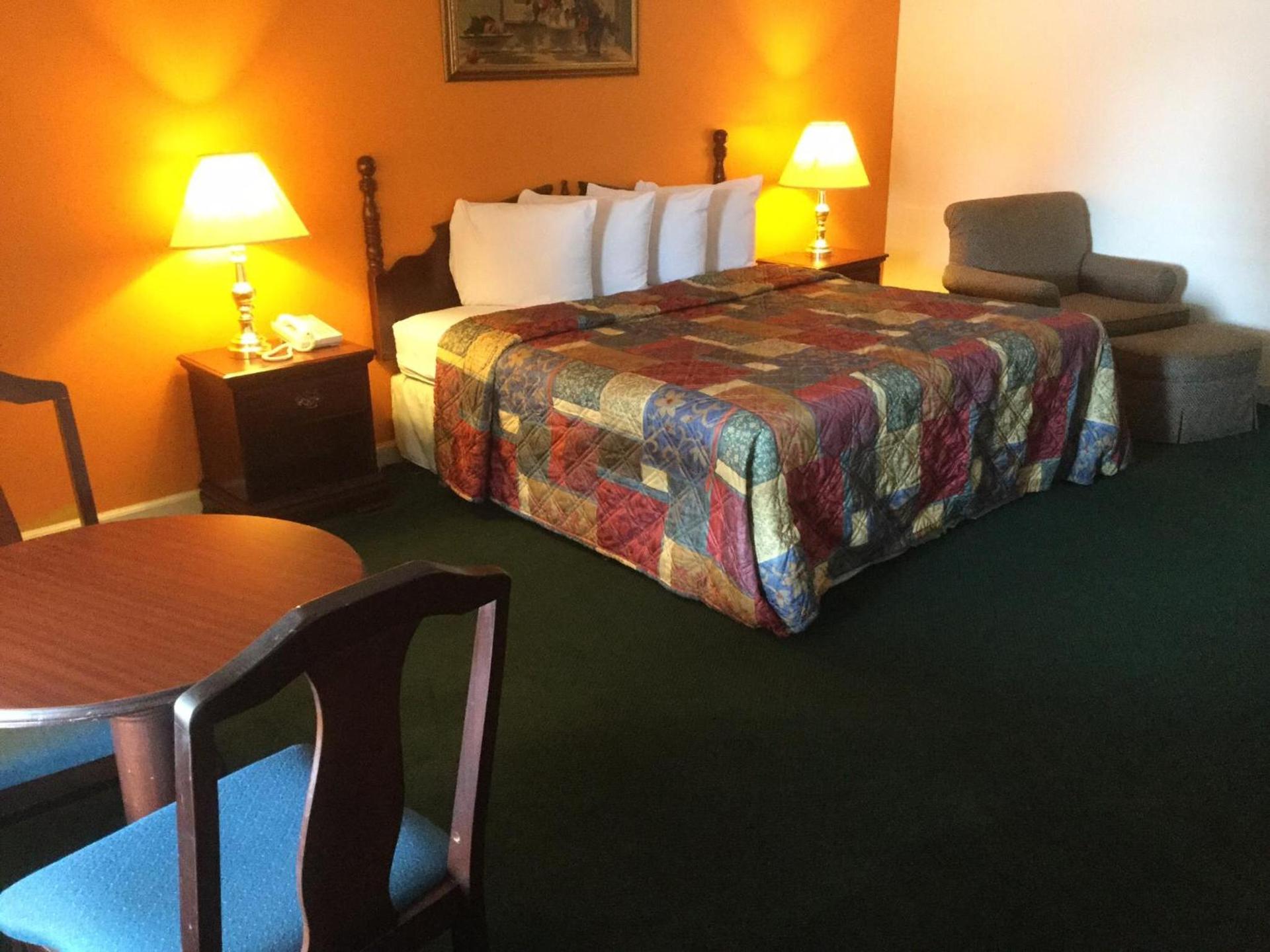 Budget inn photo 9