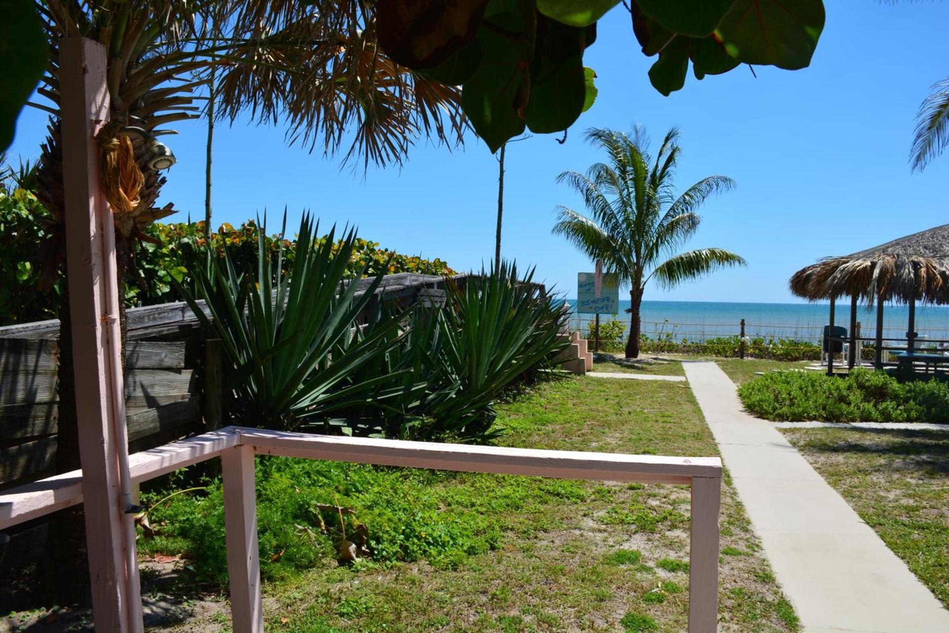 Oceanfront Sea Scape Motel photo 15