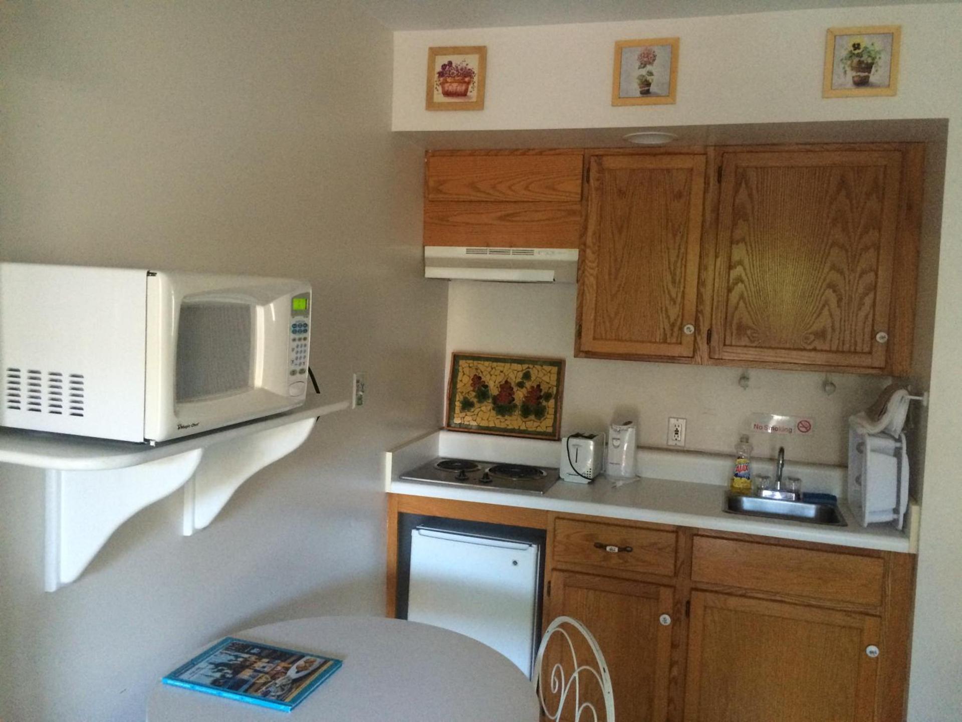 Angie's Guest Cottage photo 24