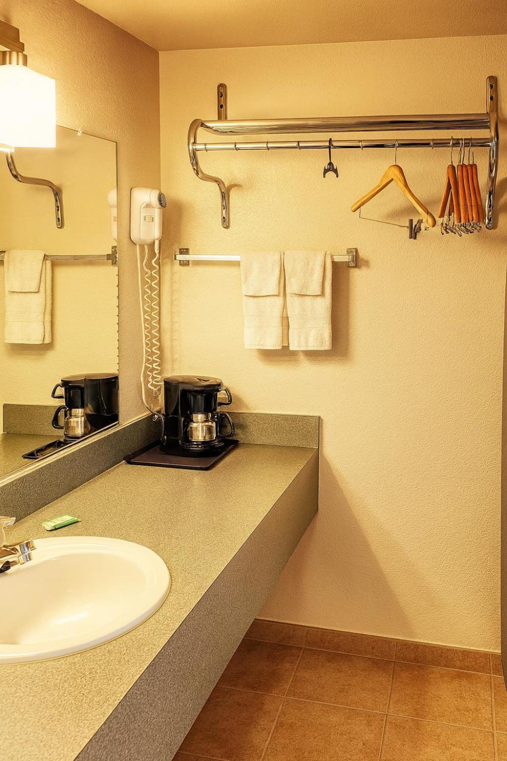 MHO Hotel Dover photo 16