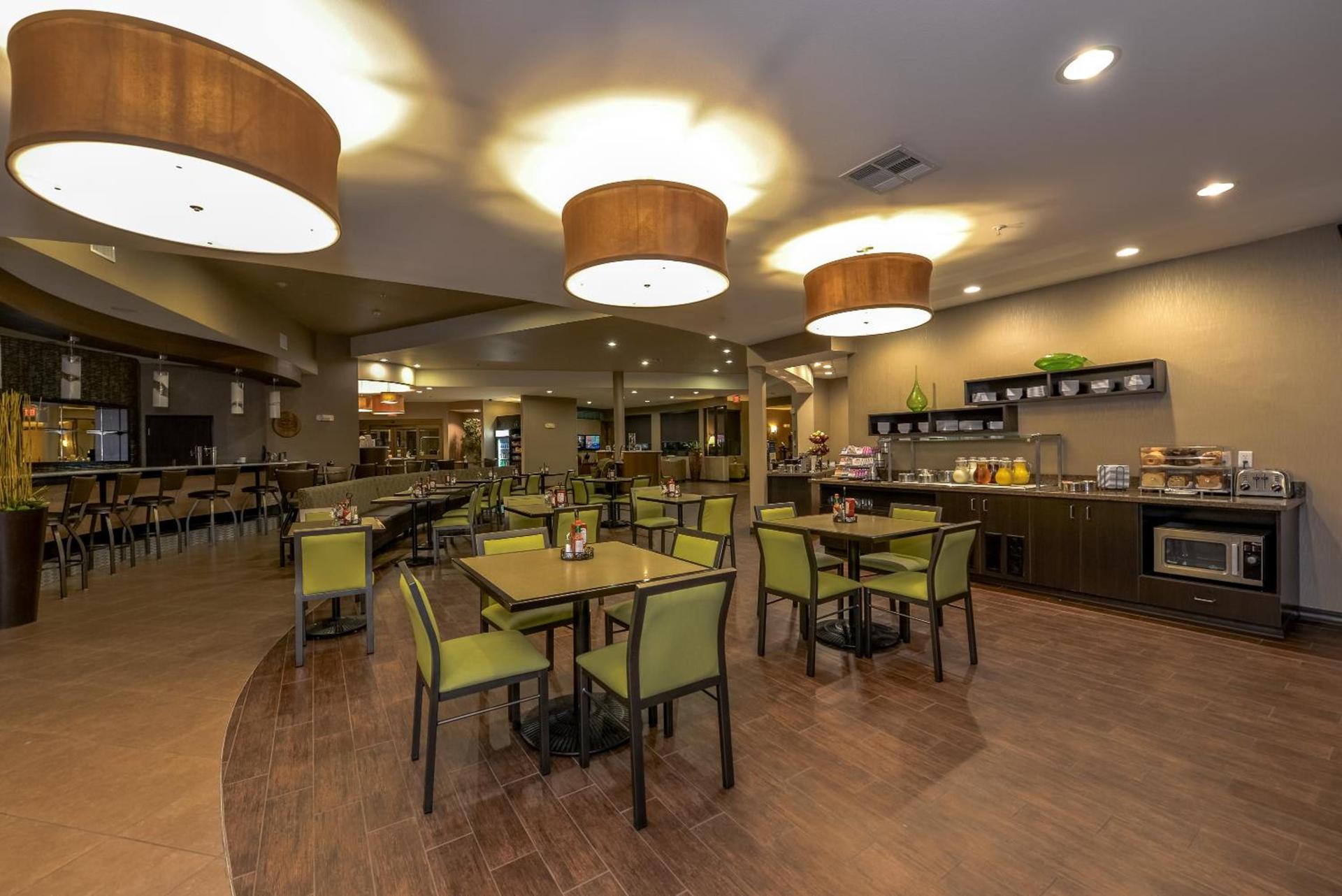 Best Western Premier Bryan College Station photo 45