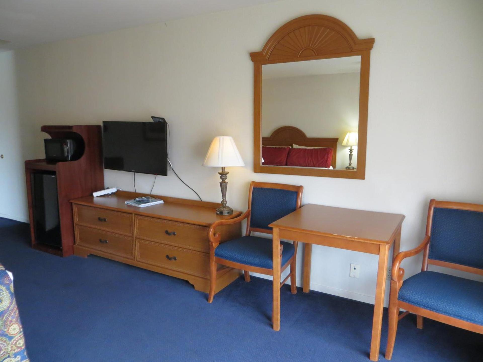 The Monarch Resort photo 34