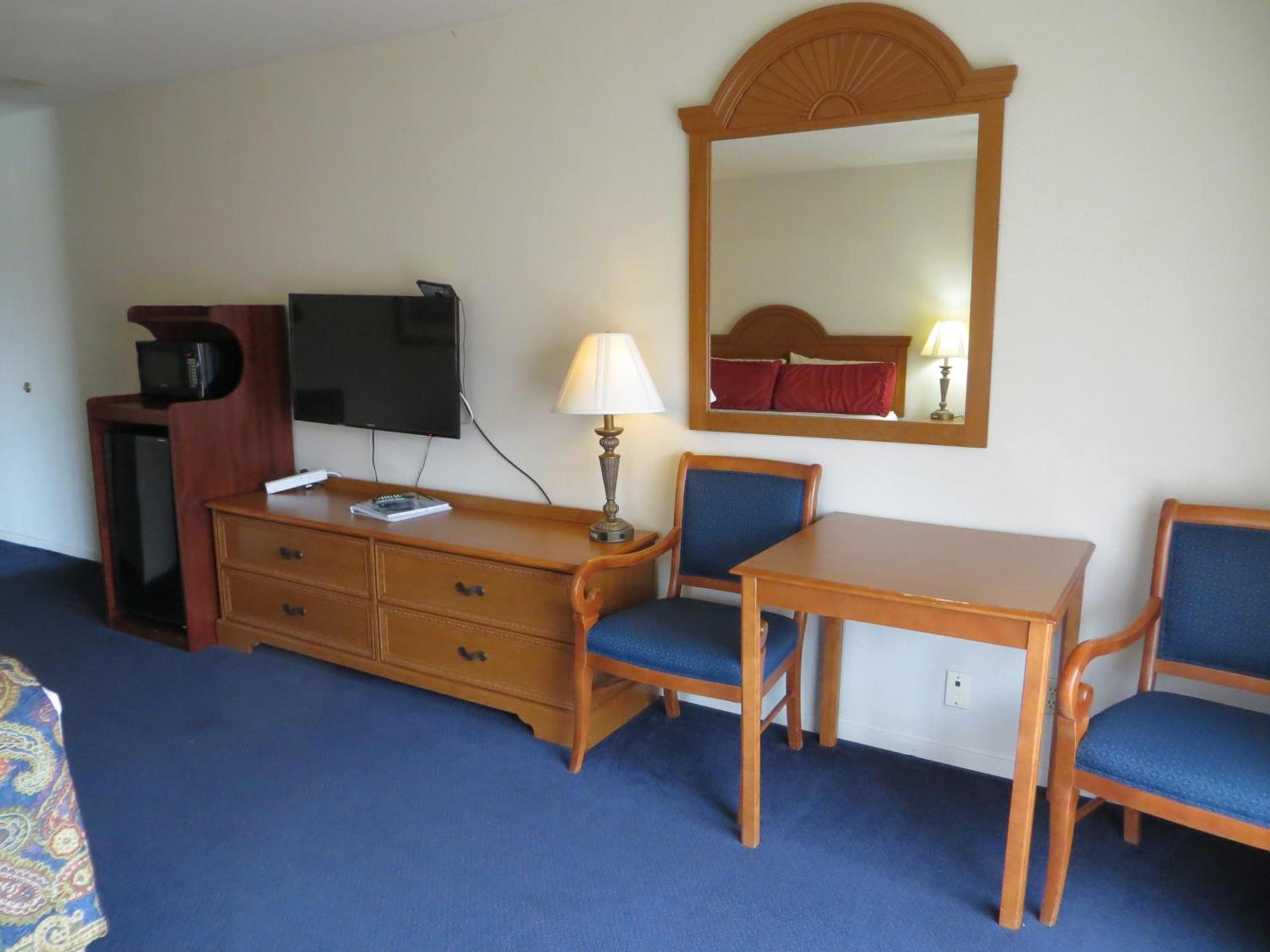 The Monarch Resort photo 8