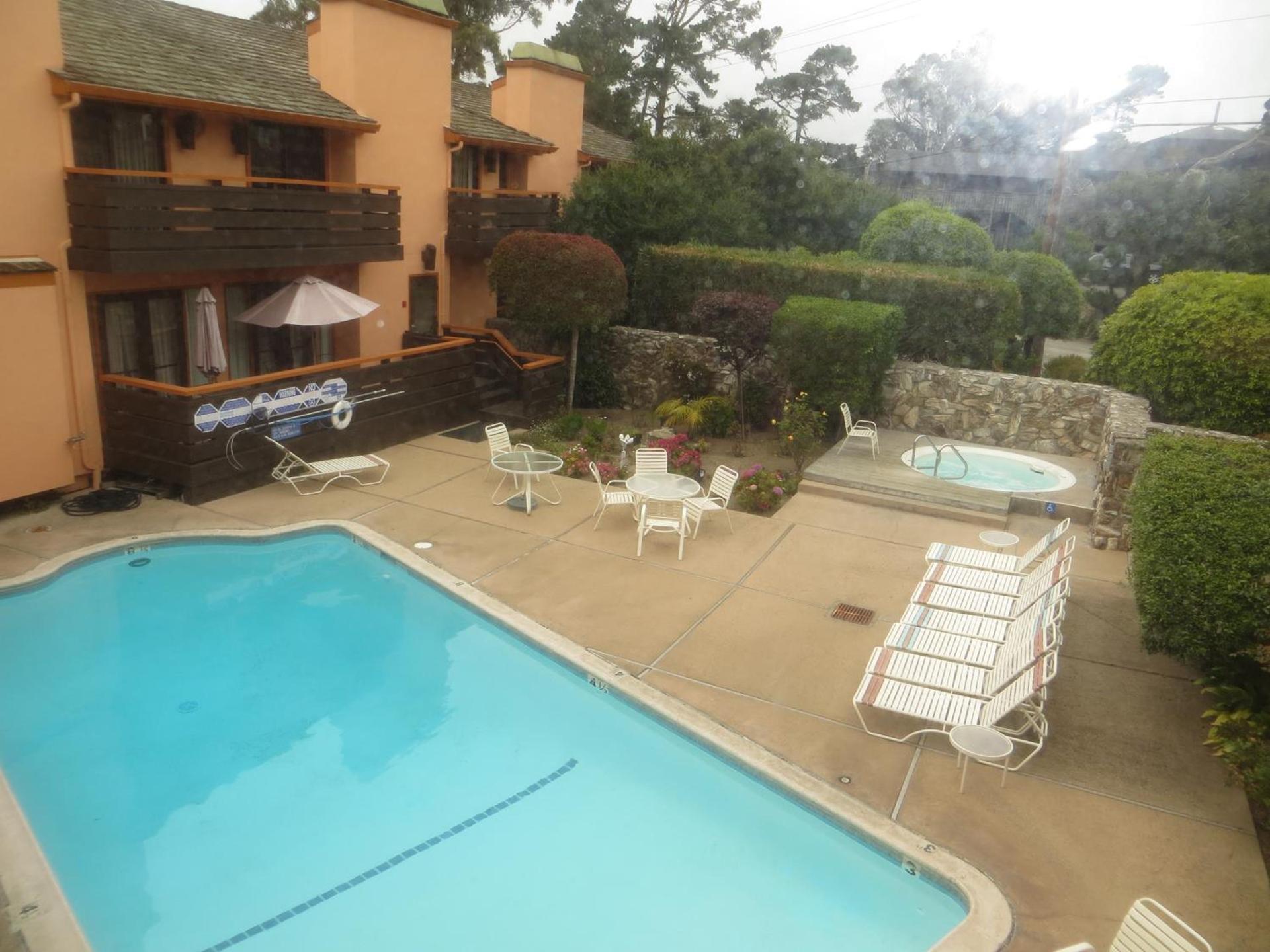 The Monarch Resort photo 13