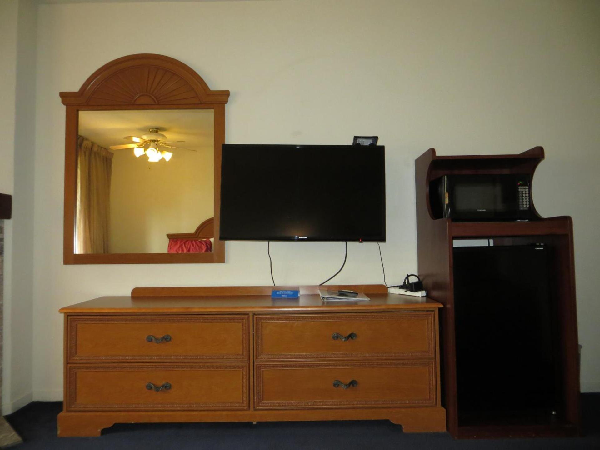 The Monarch Resort photo 15