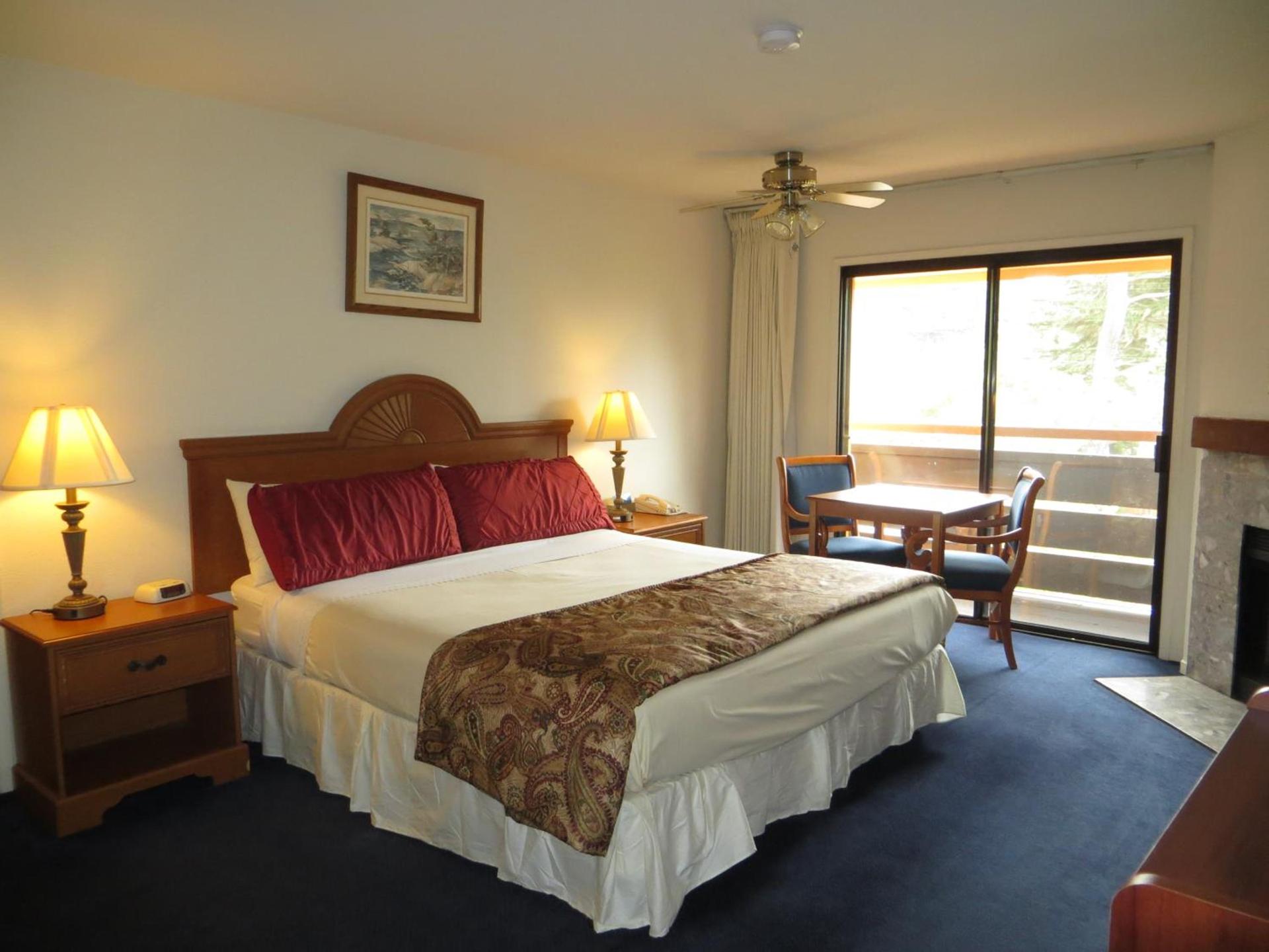 The Monarch Resort photo 20