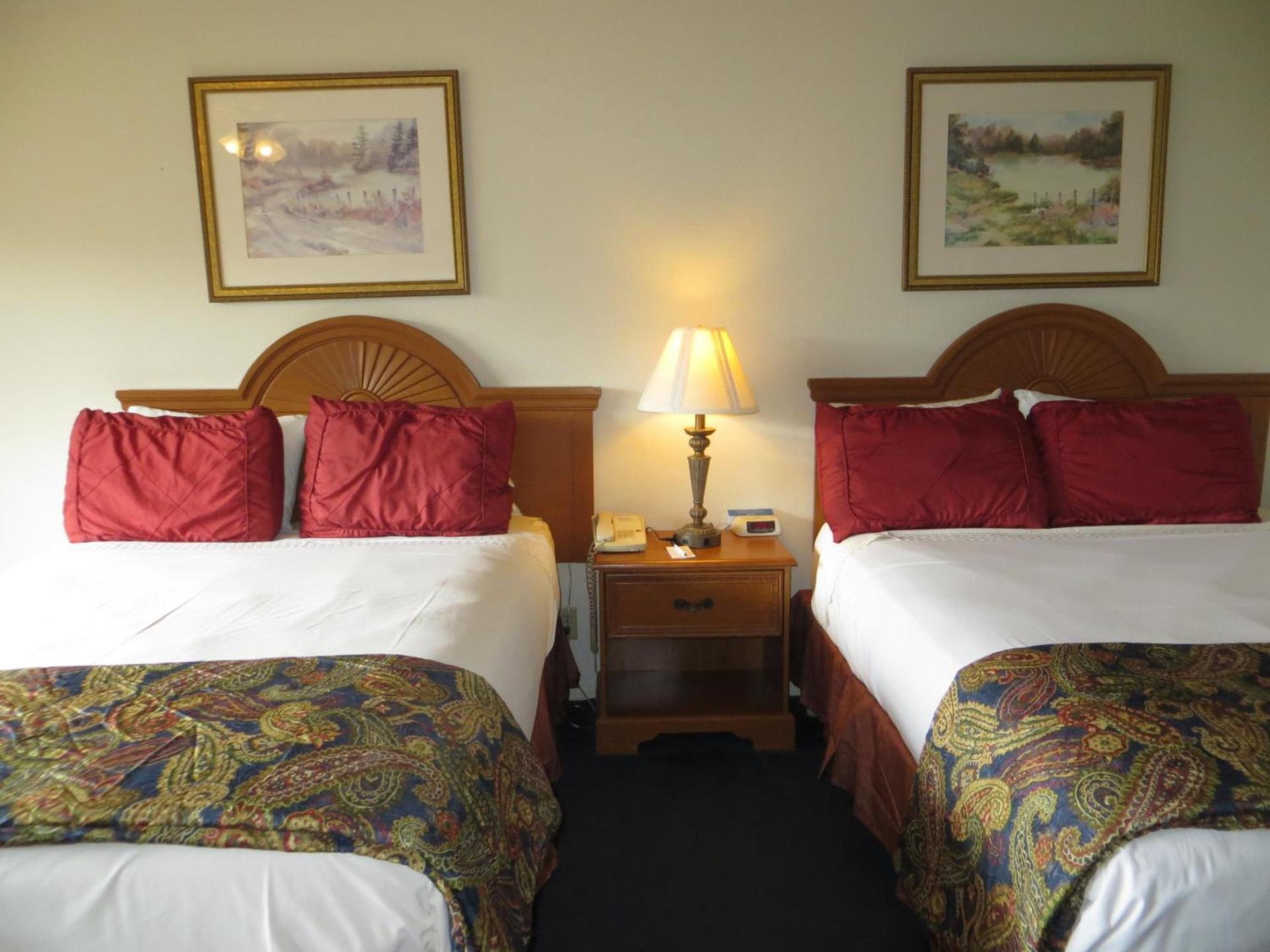 The Monarch Resort photo 35