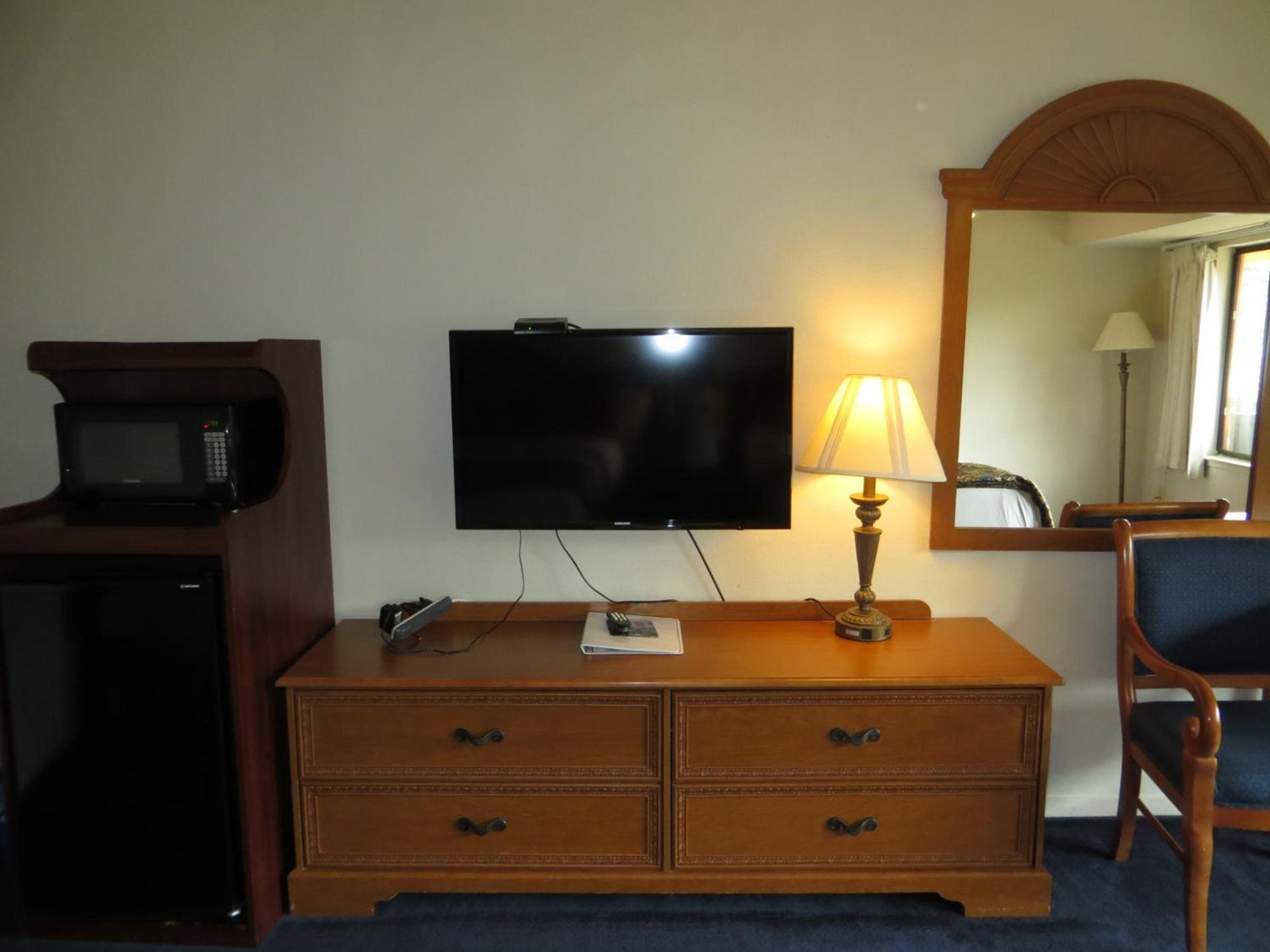 The Monarch Resort photo 22