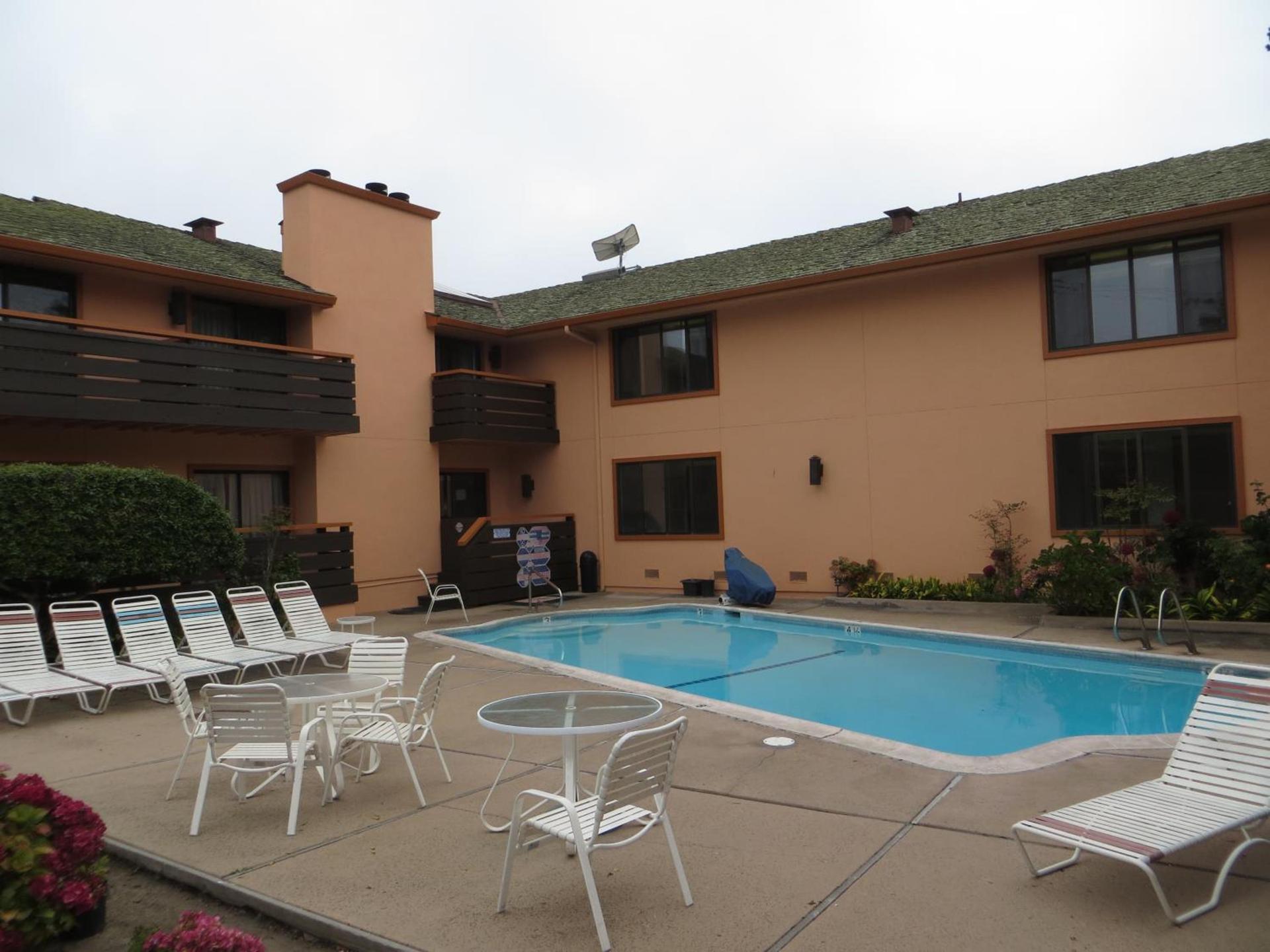 The Monarch Resort photo 3