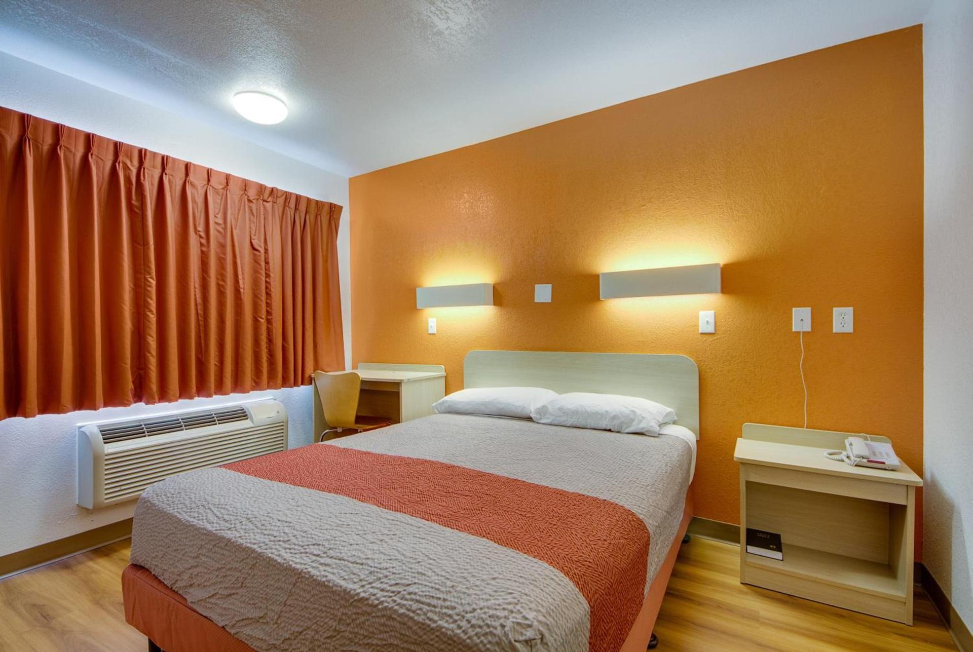 Avera Suites photo 6