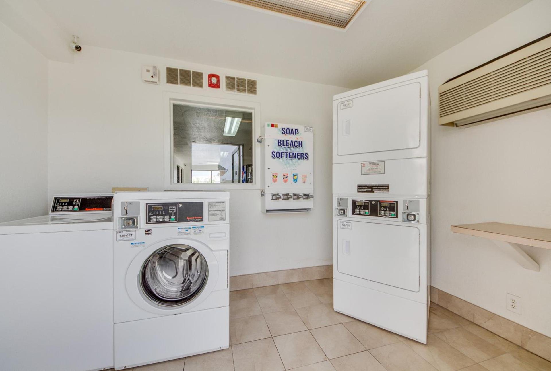 Avera Suites photo 43
