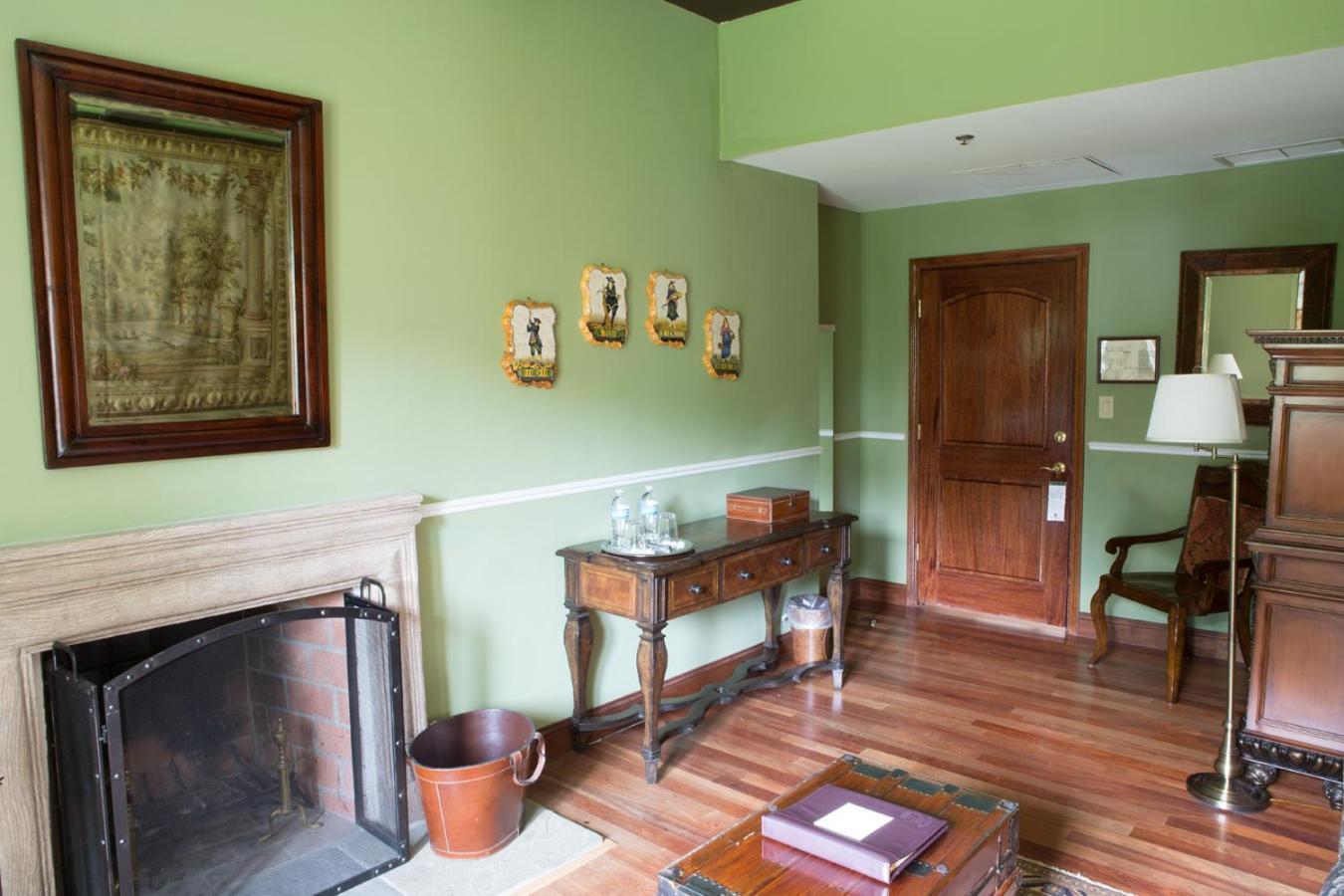 Wedmore Place photo 42