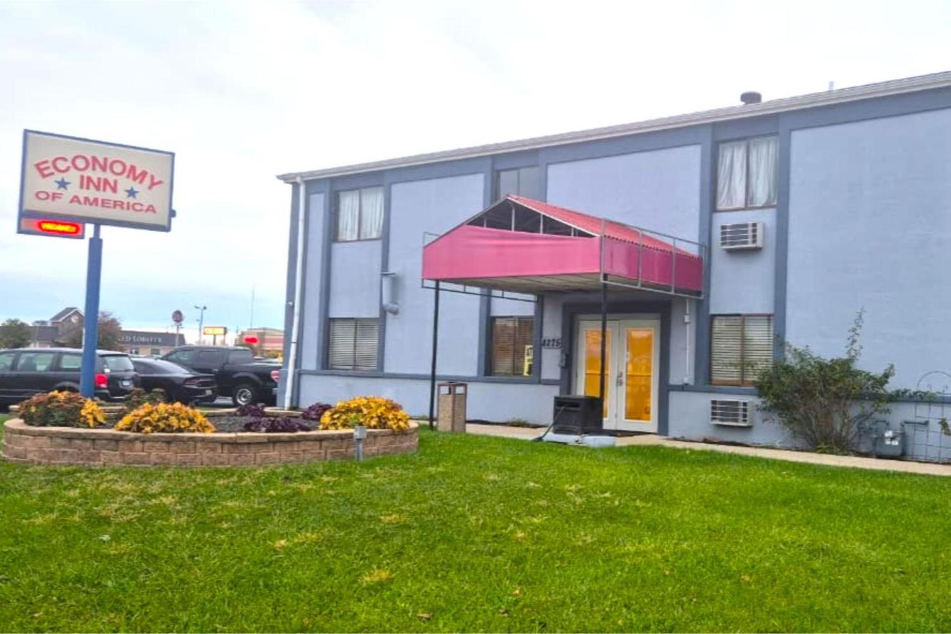 Economy Inn Merrillville By Townhouse I 65 photo 1