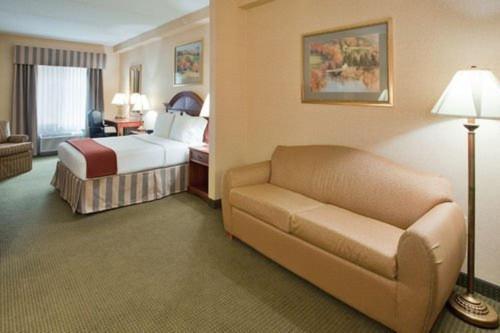 Holiday Inn Express Hotel & Suites Drums-Hazelton by IHG photo 38