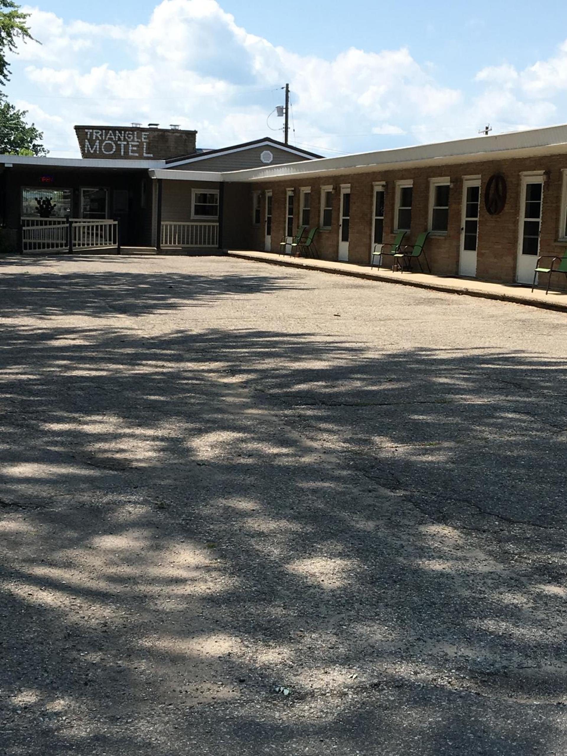 The Triangle Motel photo 4