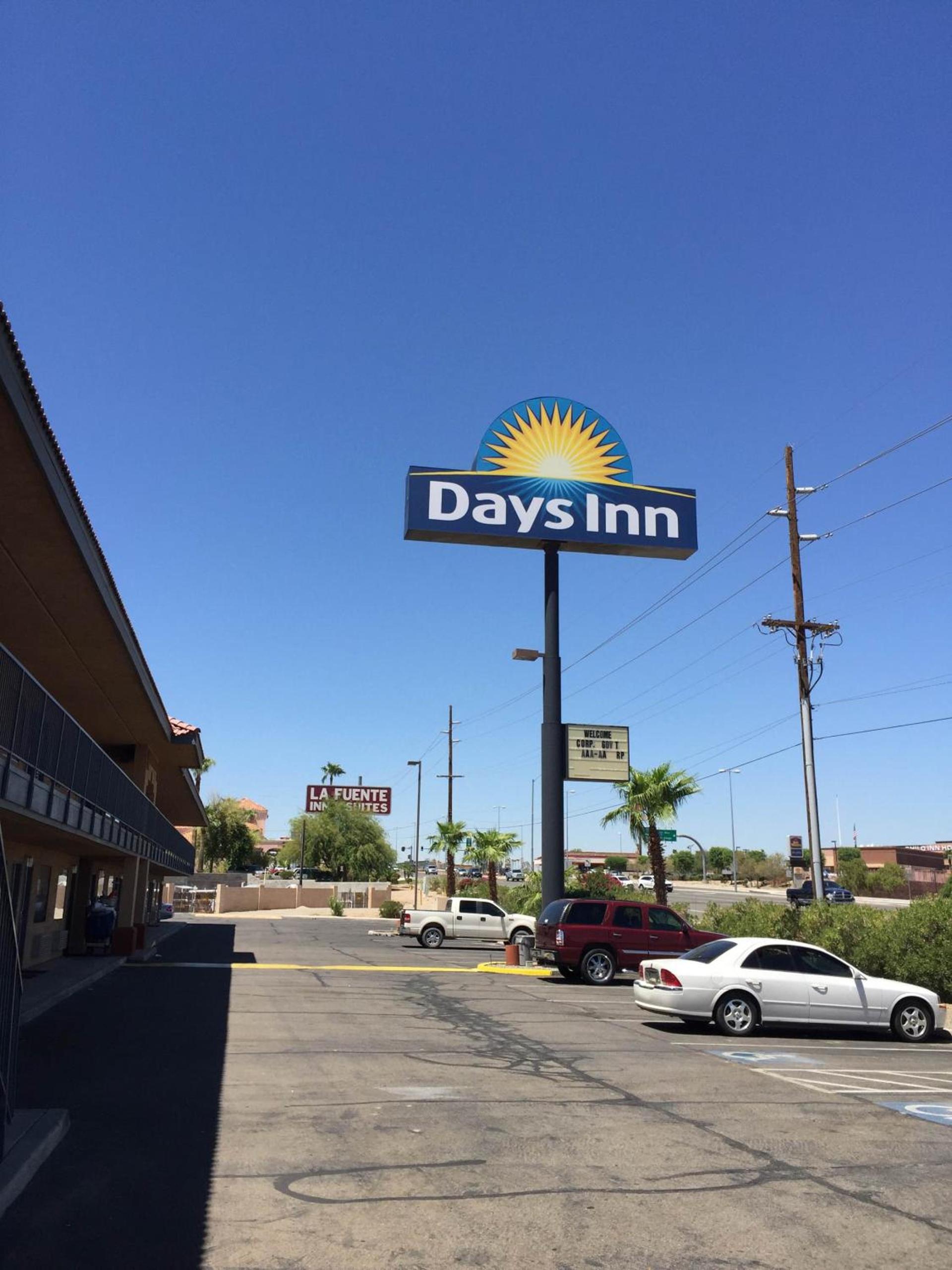 Days Inn by Wyndham Yuma photo 24