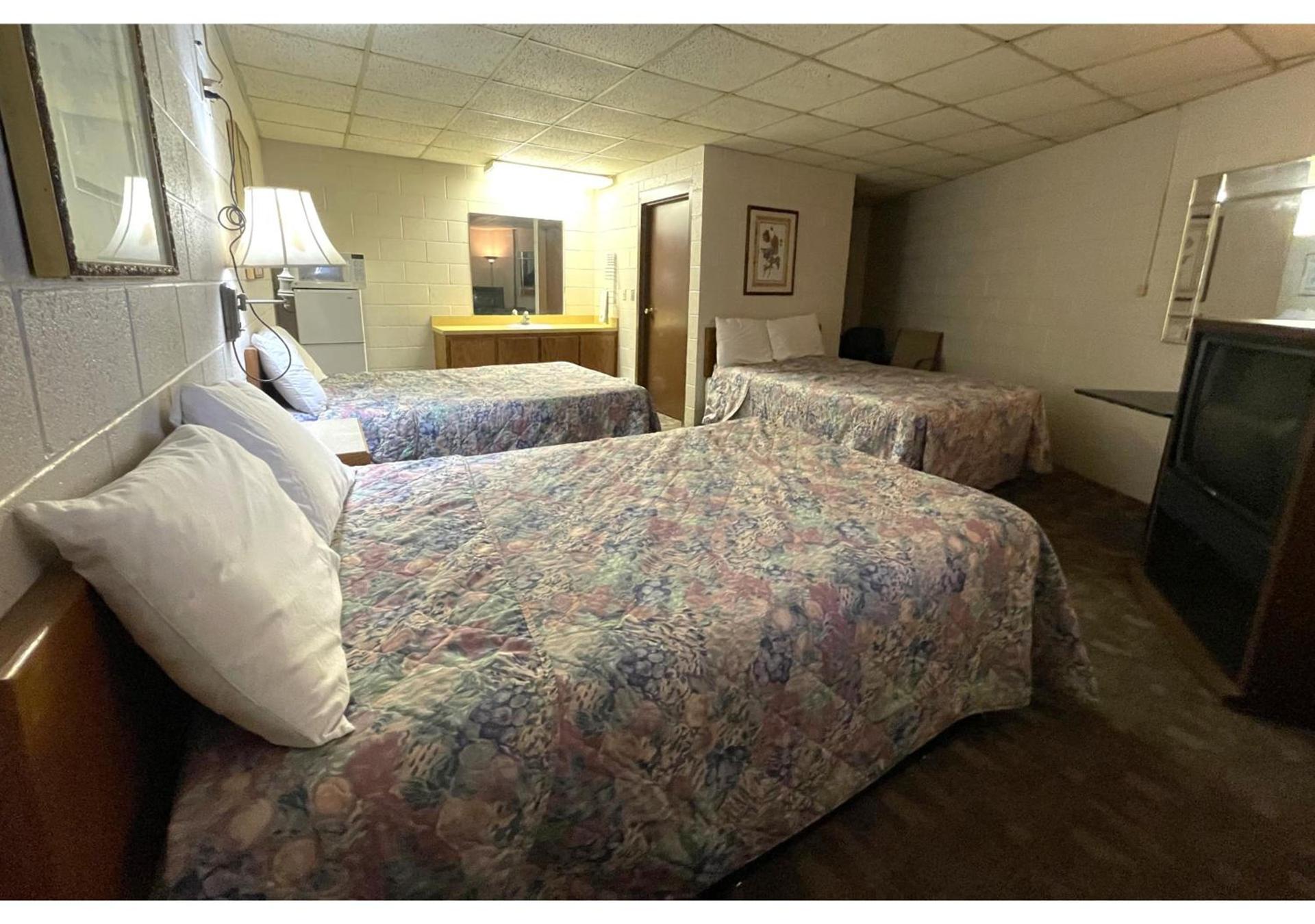 Skyline Motel Bartlesville Hwy 75 photo 6