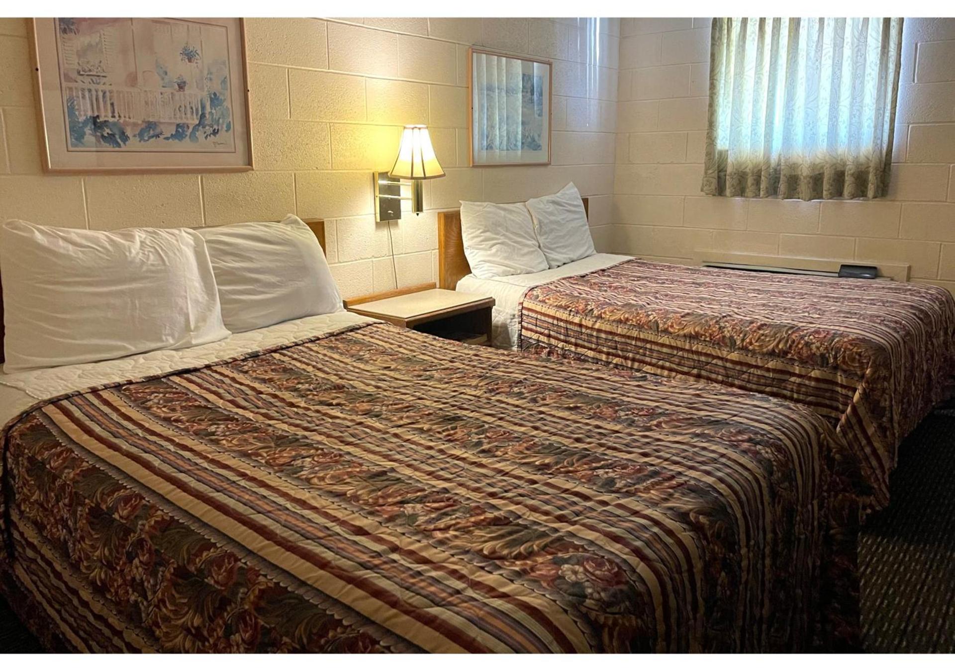 Skyline Motel Bartlesville Hwy 75 photo 3
