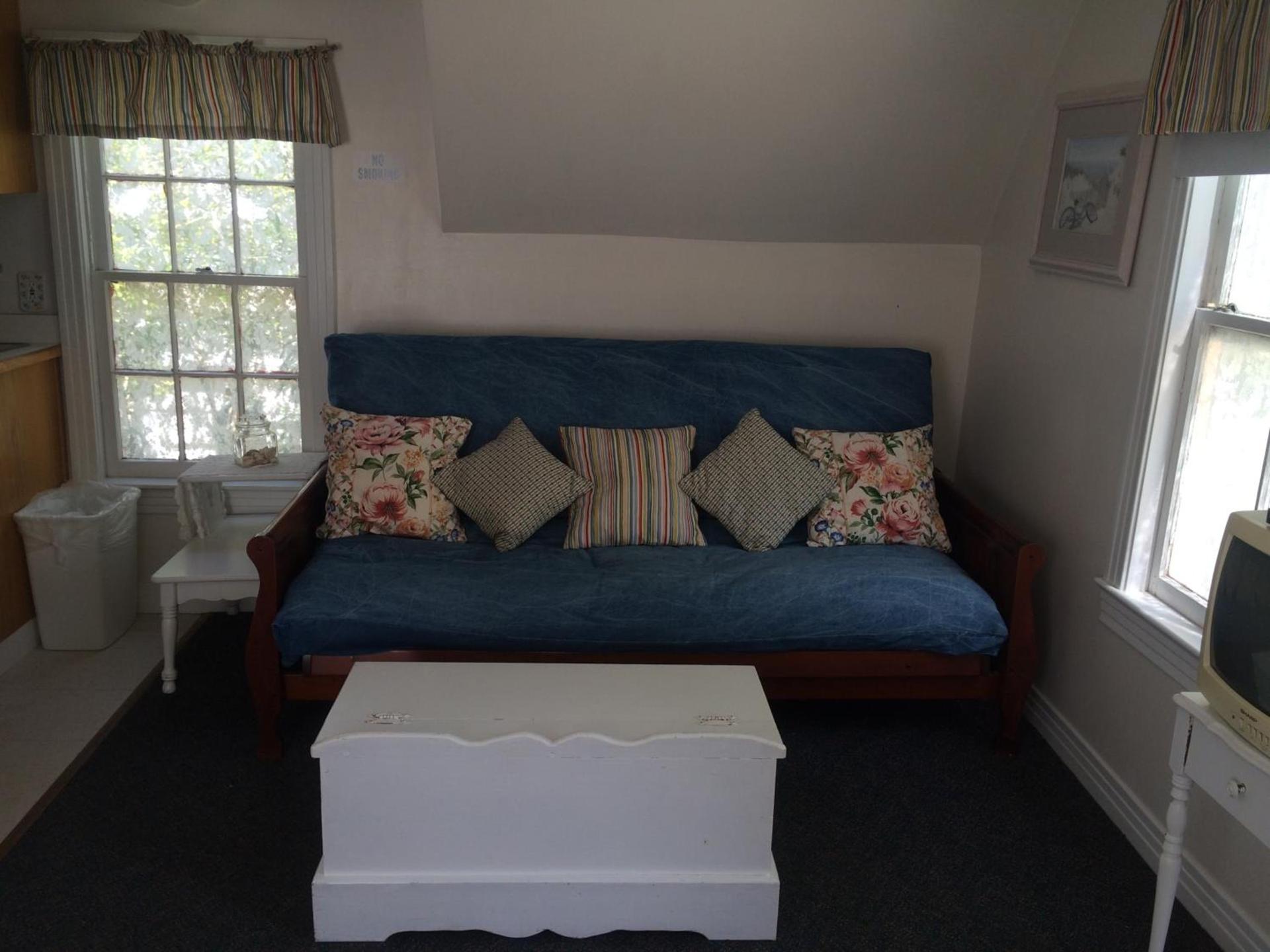 Angie's Guest Cottage photo 11