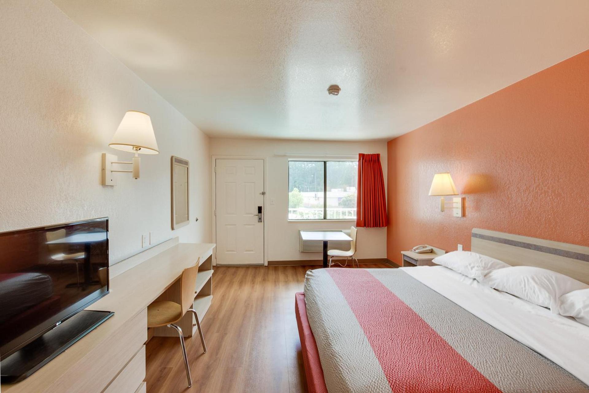 Motel 6-Columbus, OH - West photo 9