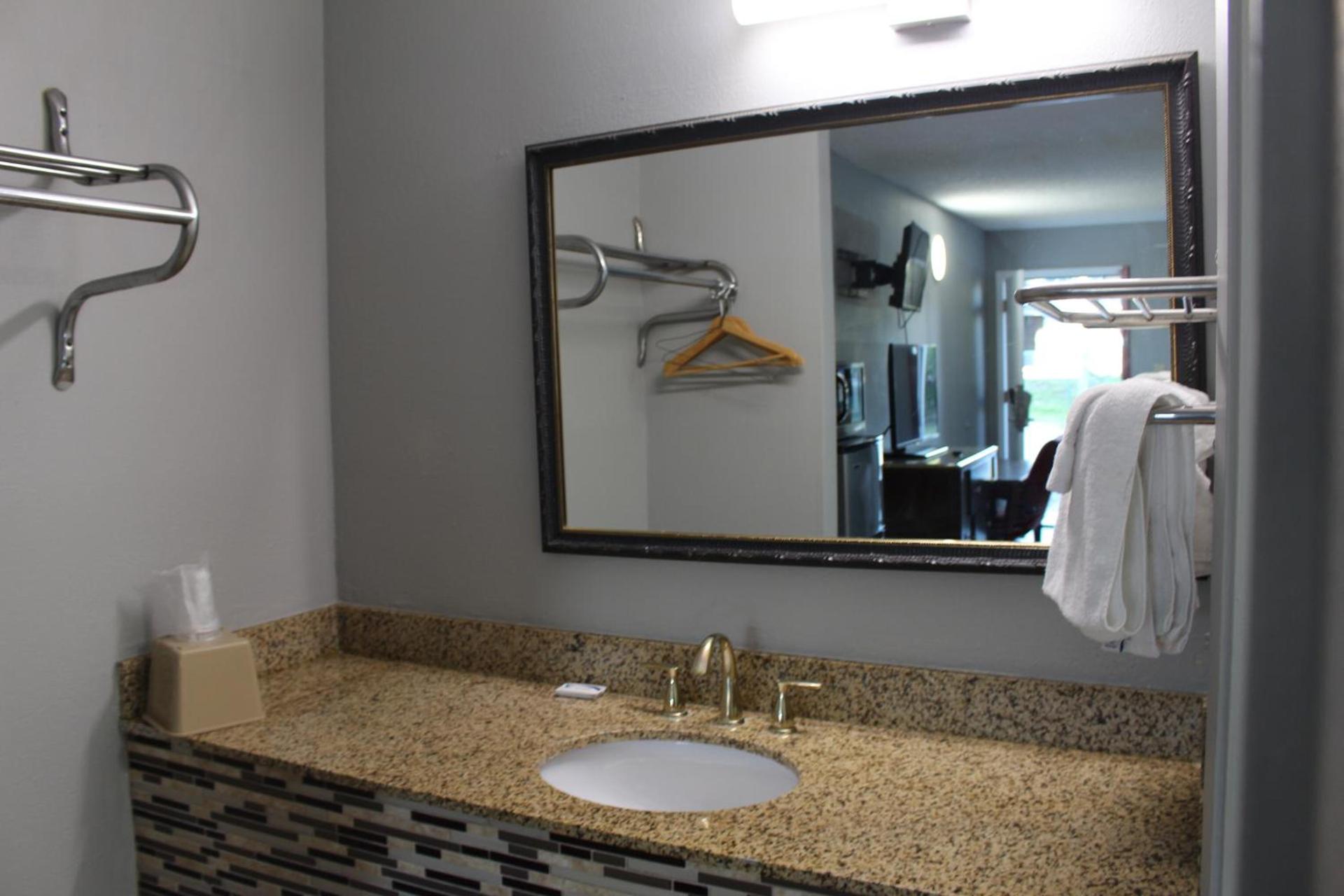 Oak Ridge Inn photo 9