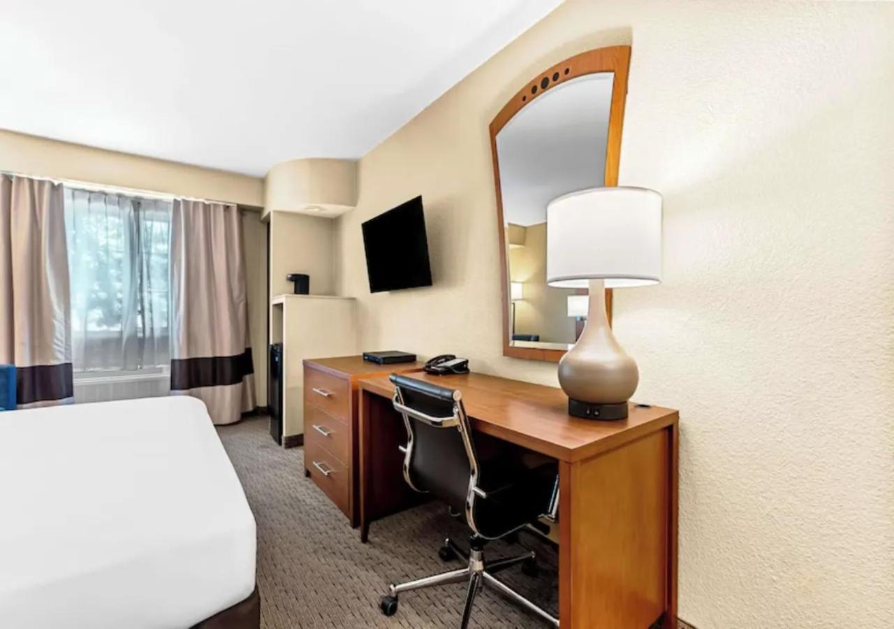 Aurora Inn photo 5