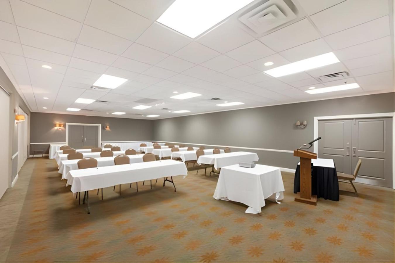 Iberia House & Suites photo 17