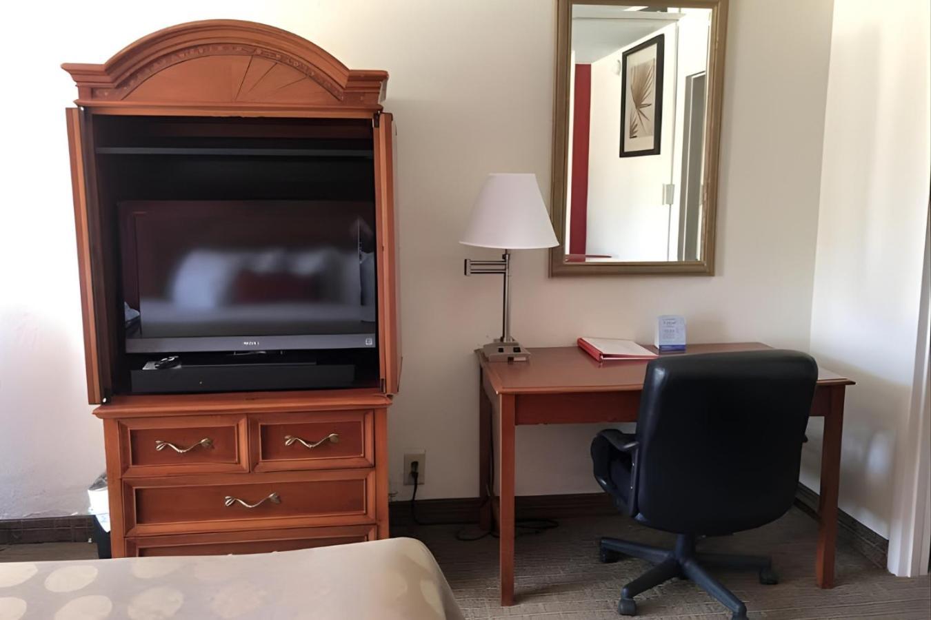Iberia House & Suites photo 6
