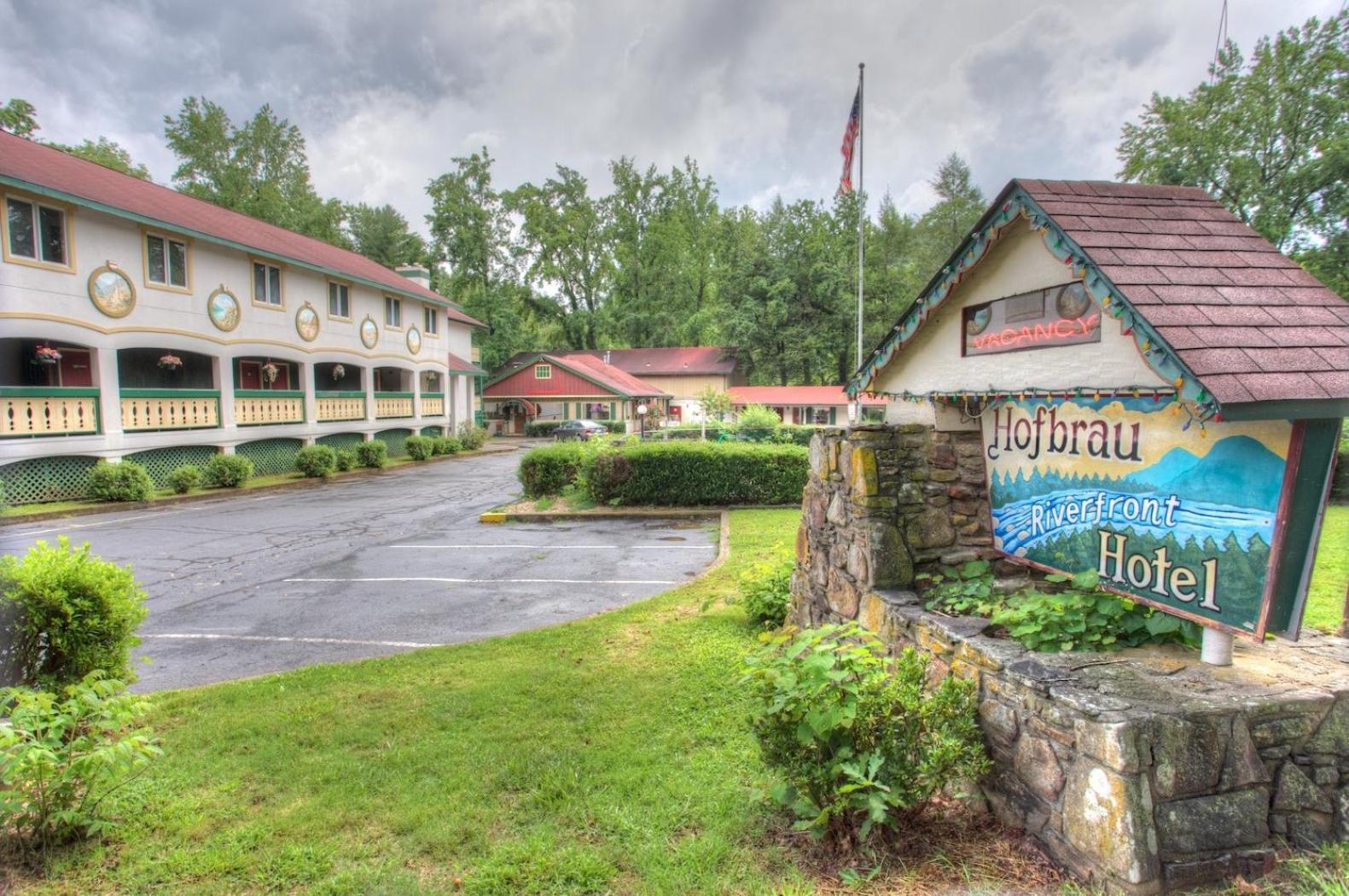 Hofbrau Riverfront Hotel photo 3