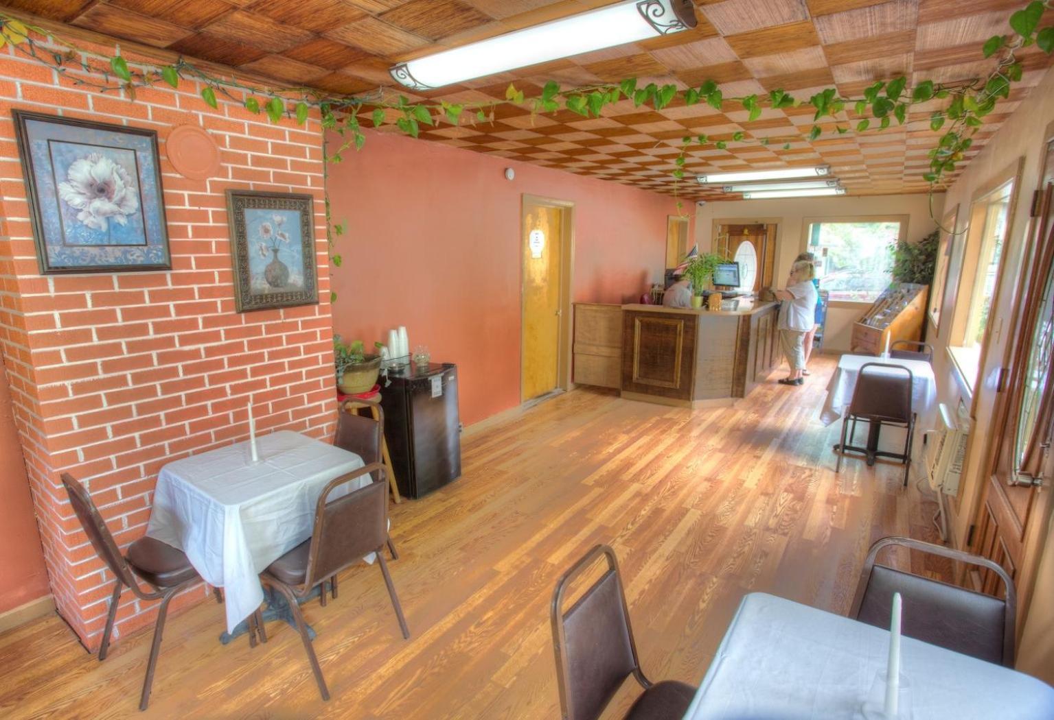 Hofbrau Riverfront Hotel photo 4