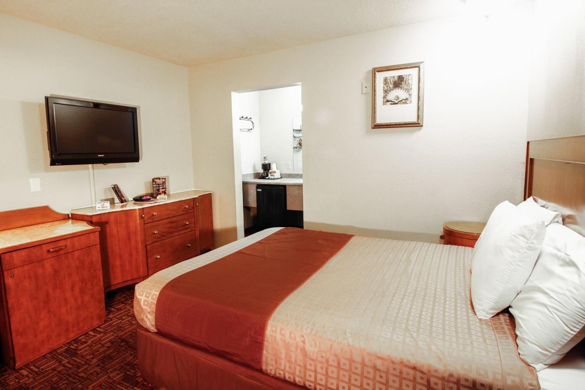 Heritage Inn San Diego photo 7