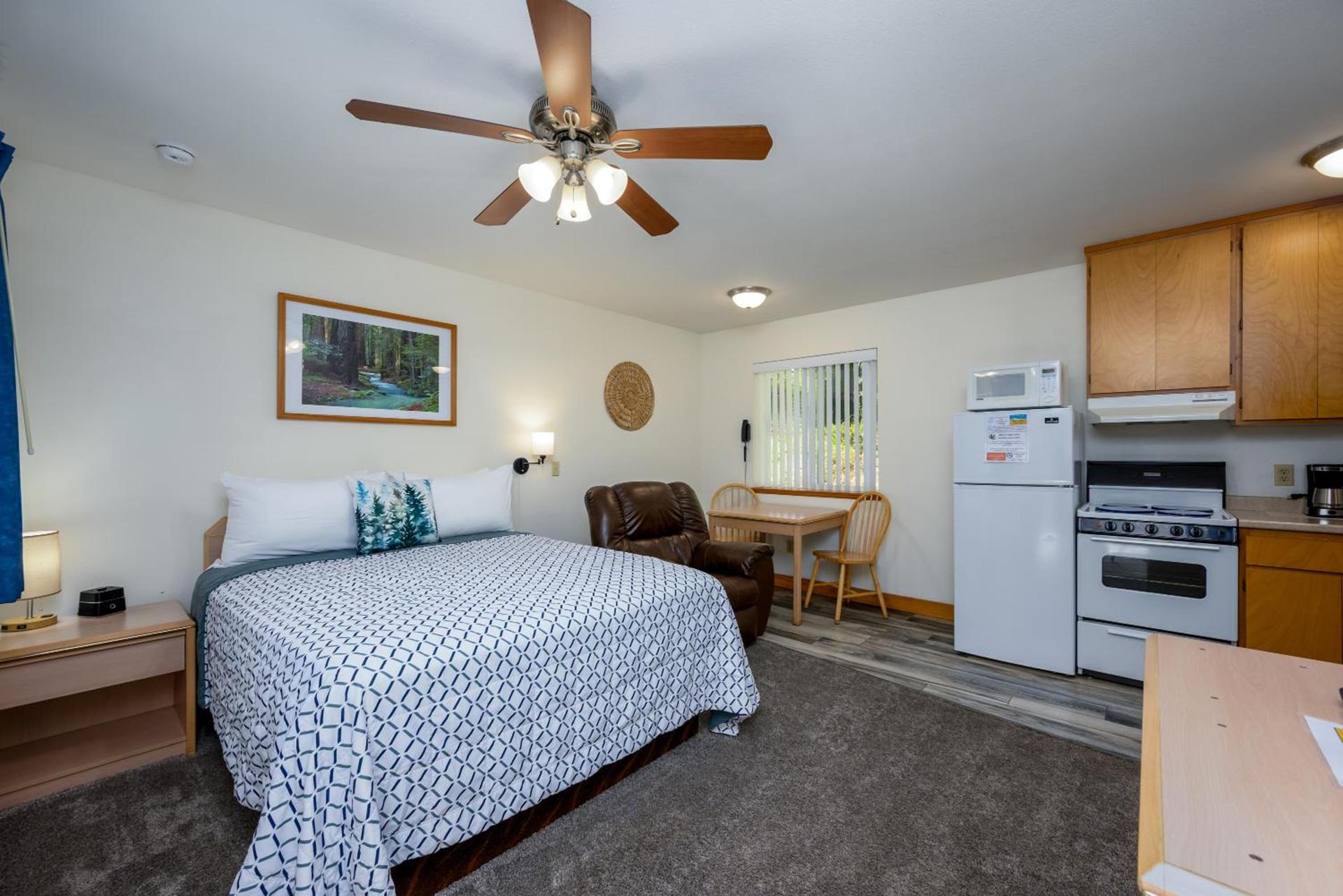 Ocean Suites Motel photo 24