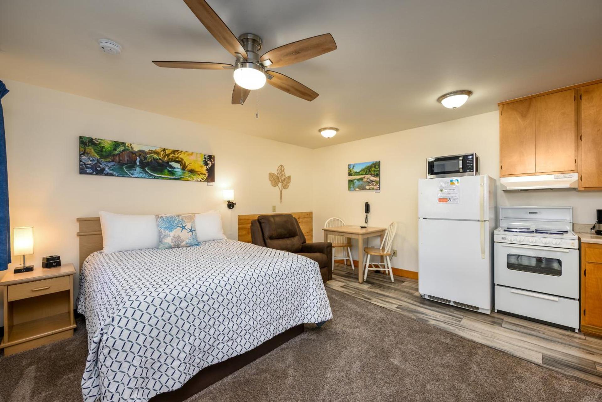 Ocean Suites Motel photo 26