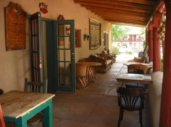 El Pueblo Lodge photo 33