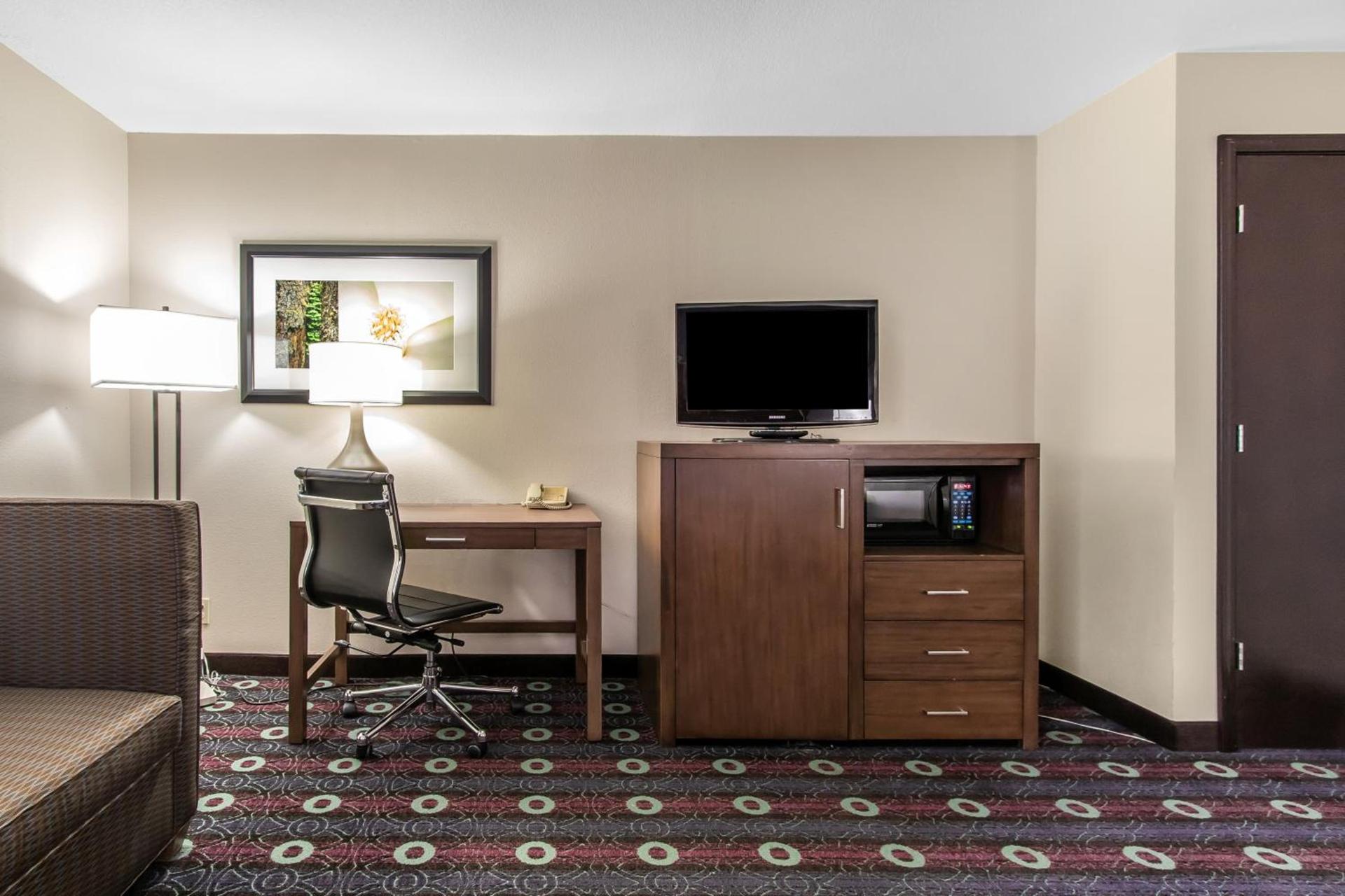 Comfort Inn Tulsa Midtown photo 61