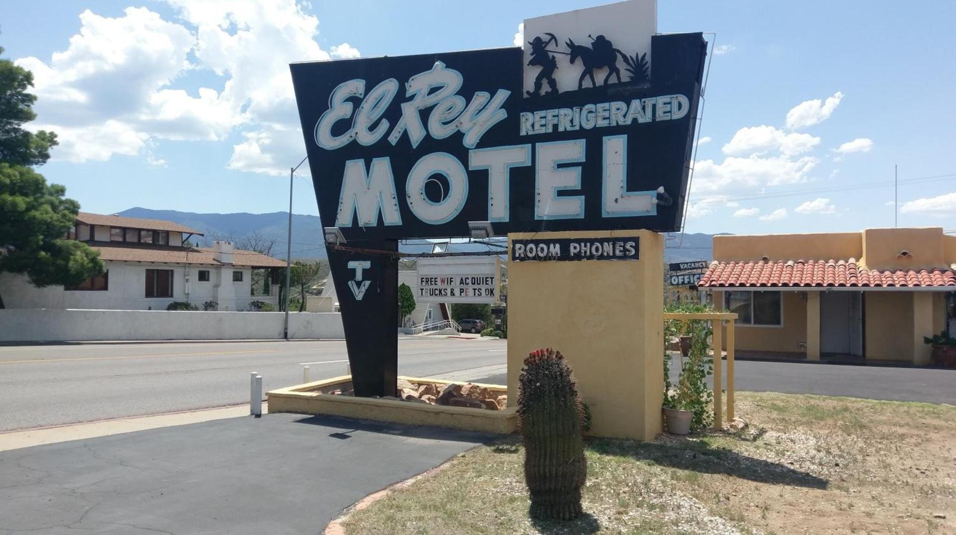 El Rey Motel photo 15