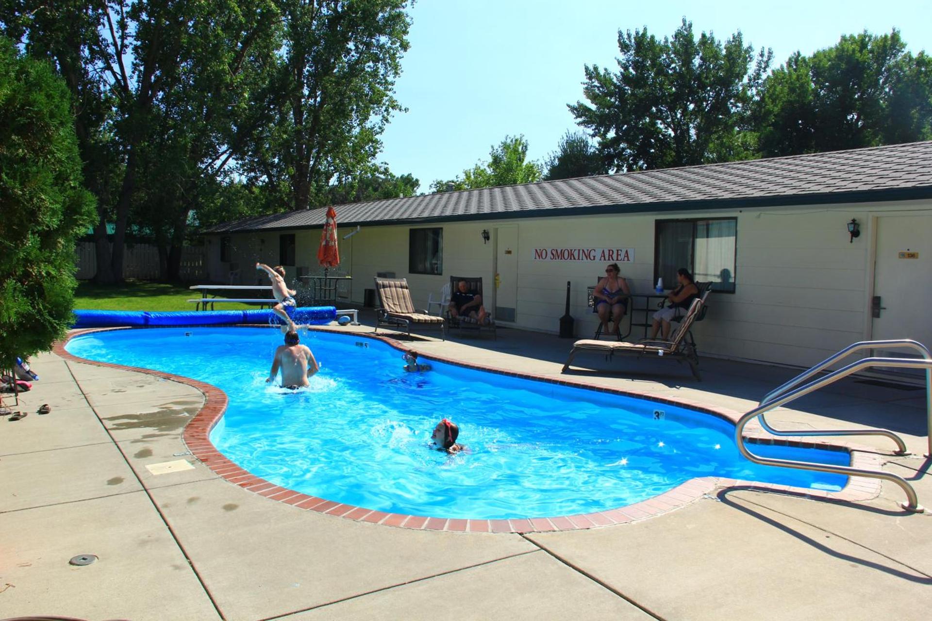 Sunrise Motor Inn photo 27