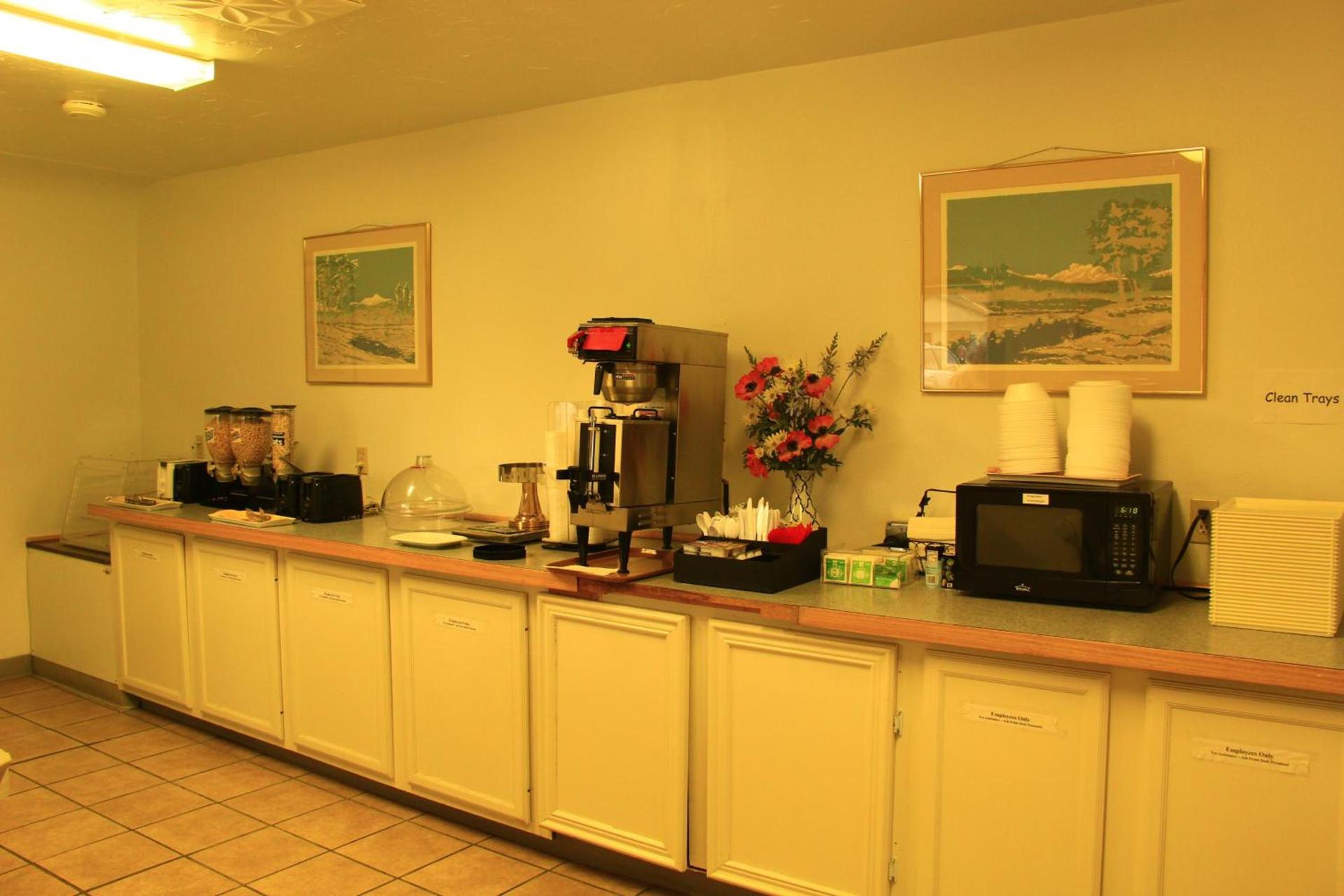 Sunrise Motor Inn photo 28